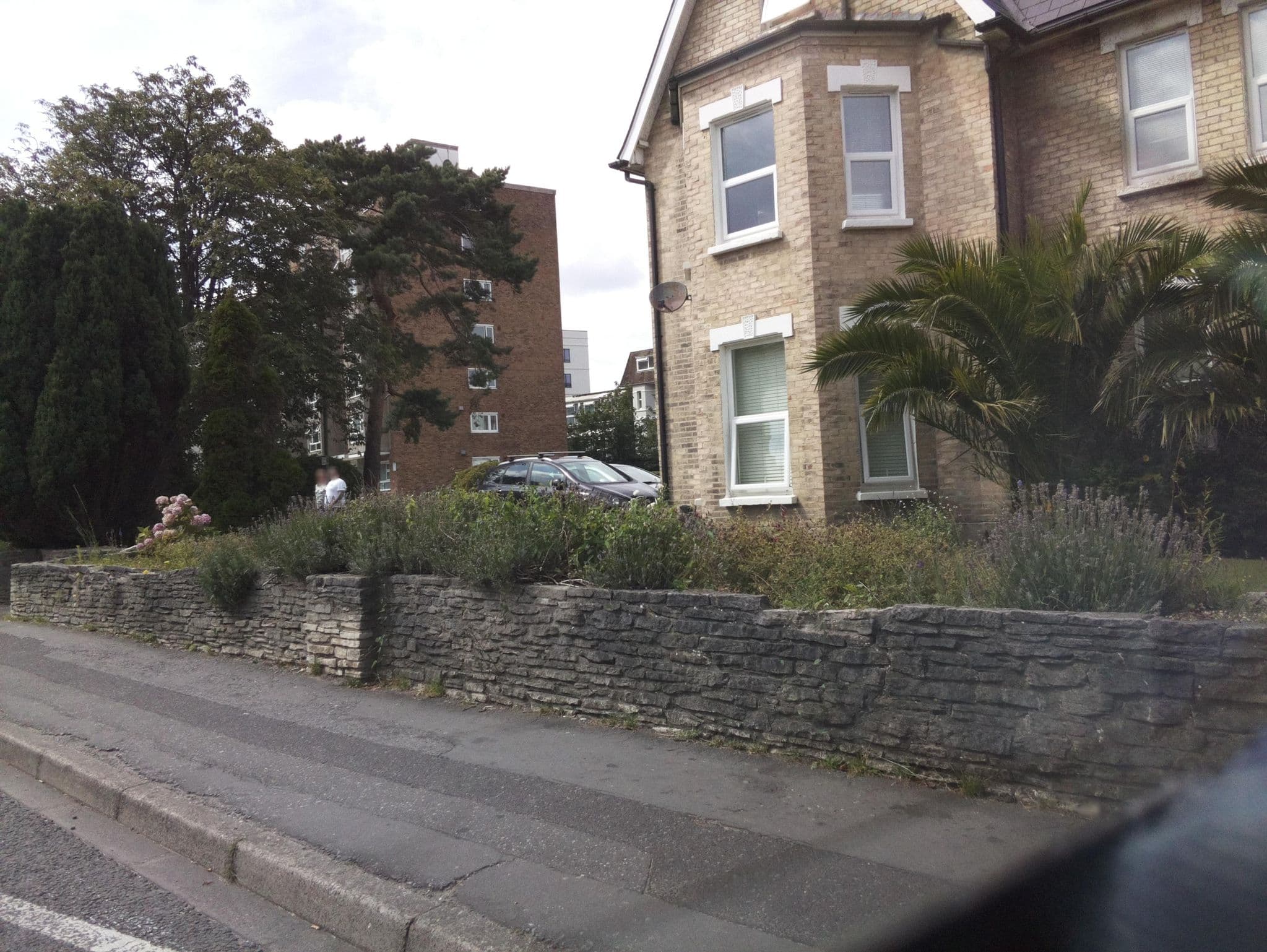Street view near Kings Beach Hotel, Bournemouth — © southglos (CC BY-SA · Mapillary)