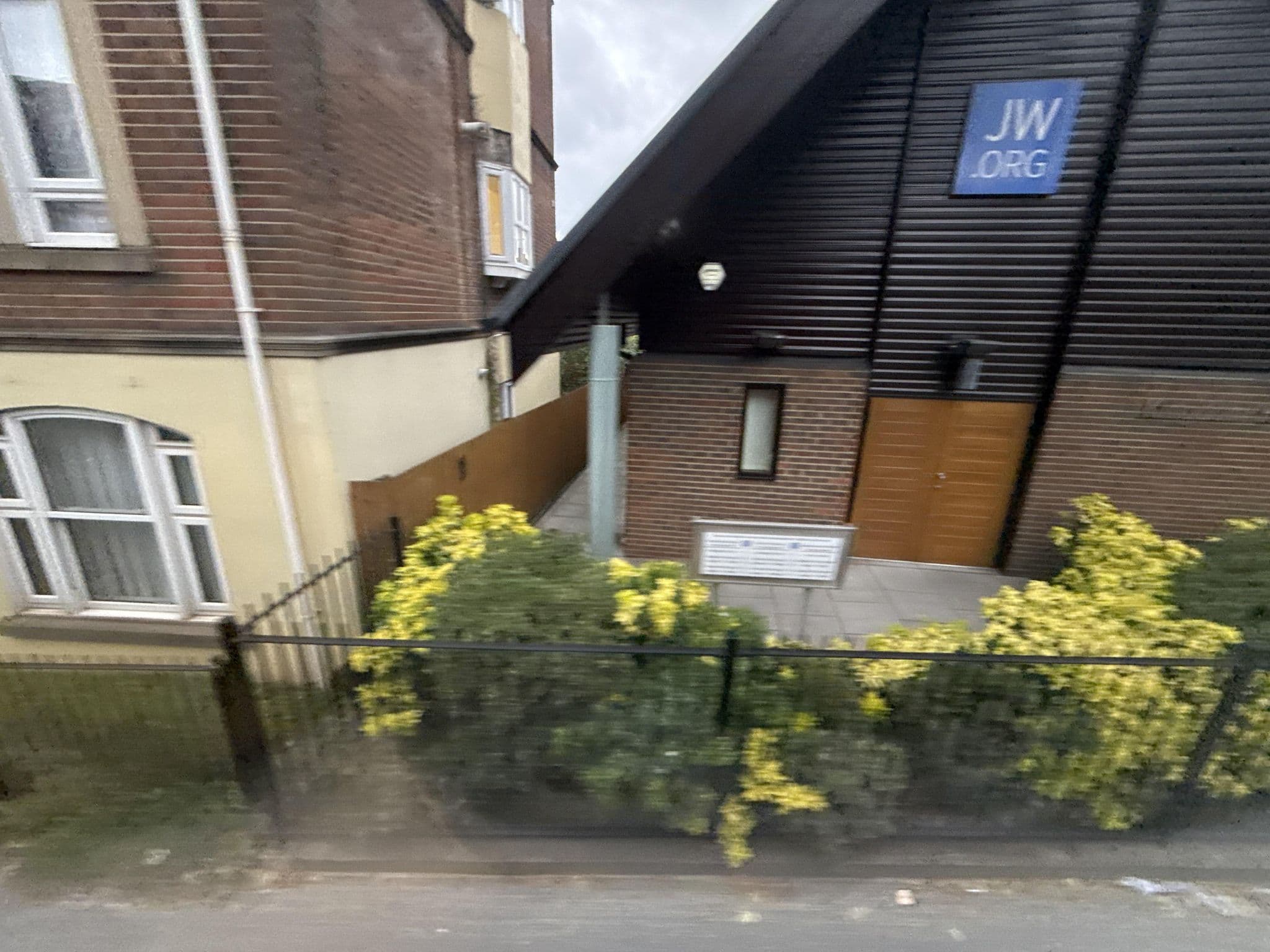 Street view near Branksome Railway Hotel, Parkstone — © daddymouse (CC BY-SA · Mapillary)