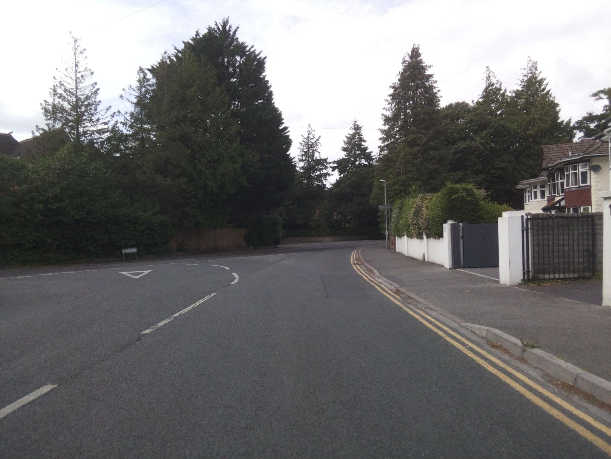 Street view near Mountbatten Court Bed & Breakfast, Bournemouth — © southglos (CC BY-SA · Mapillary)
