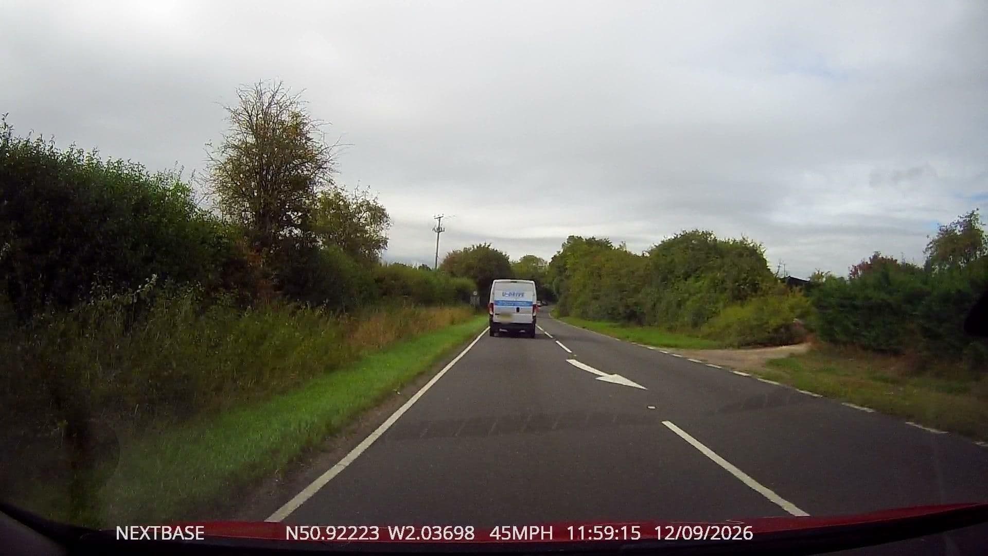 Street view near Cashmoor House, Pimperne — © OrangeHurst97 (CC BY-SA · Mapillary)