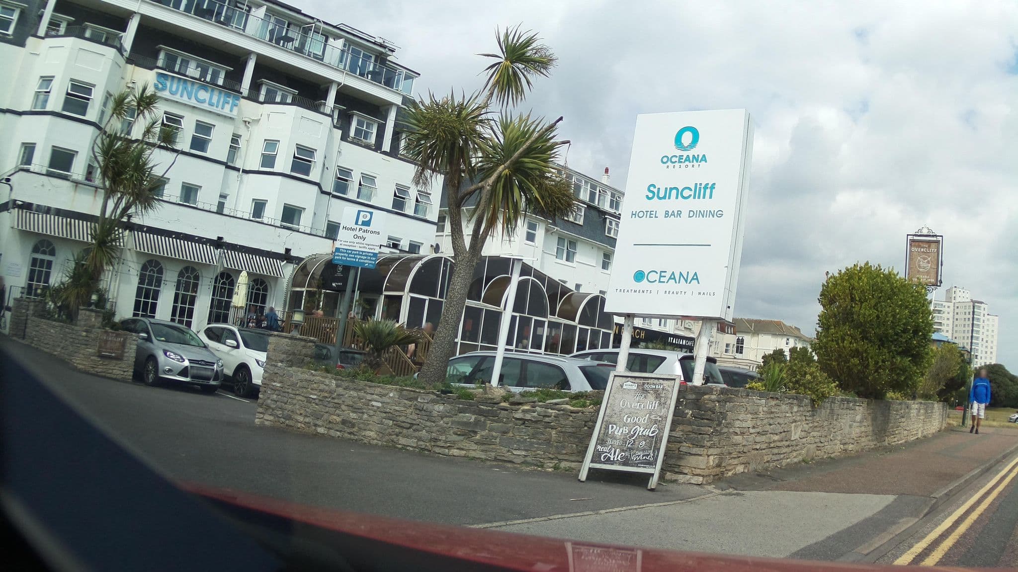 Street view near The Cumberland Hotel poolside, Bournemouth — © southglos (CC BY-SA · Mapillary)