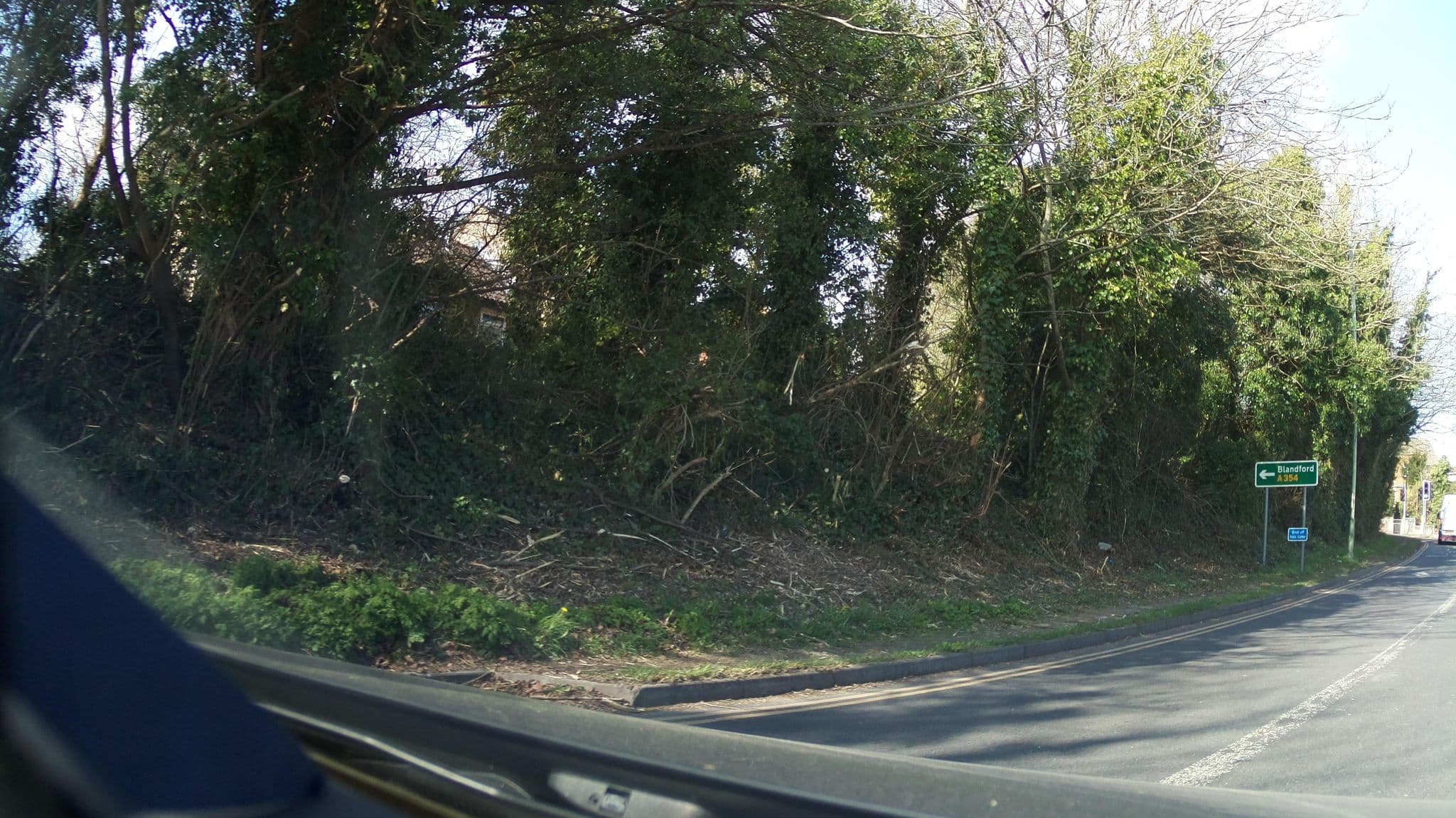 Street view near Holmhurst Guest House, Salisbury — © southglos (CC BY-SA · Mapillary)