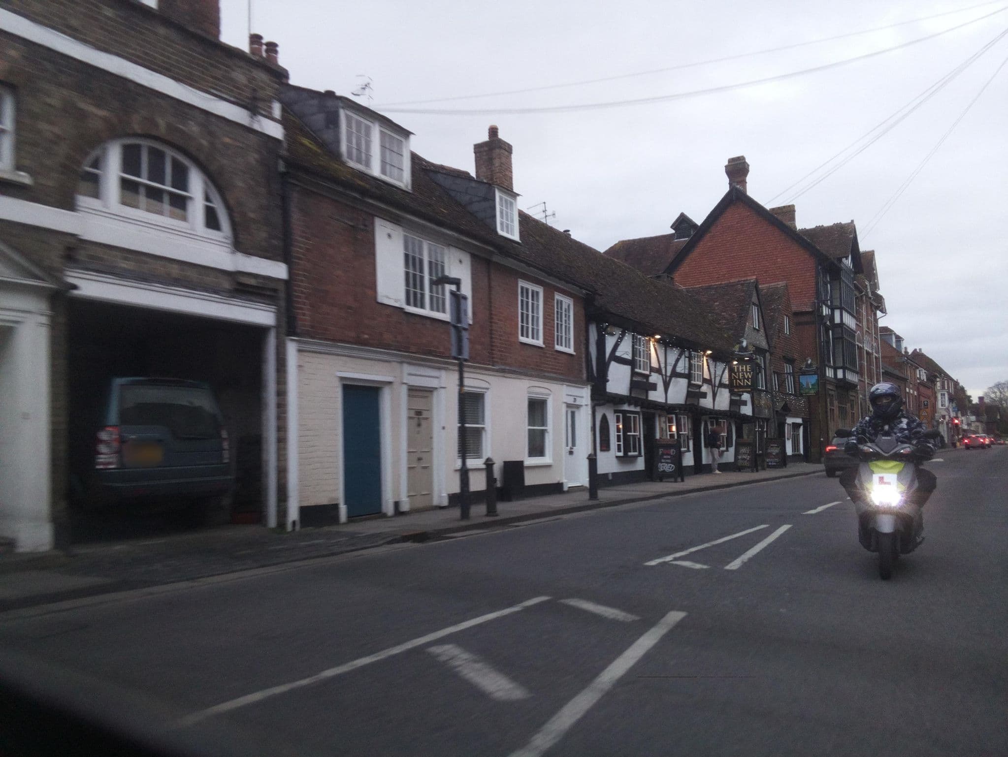 Street view near The New Inn and Old House, Salisbury — © southglos (CC BY-SA · Mapillary)