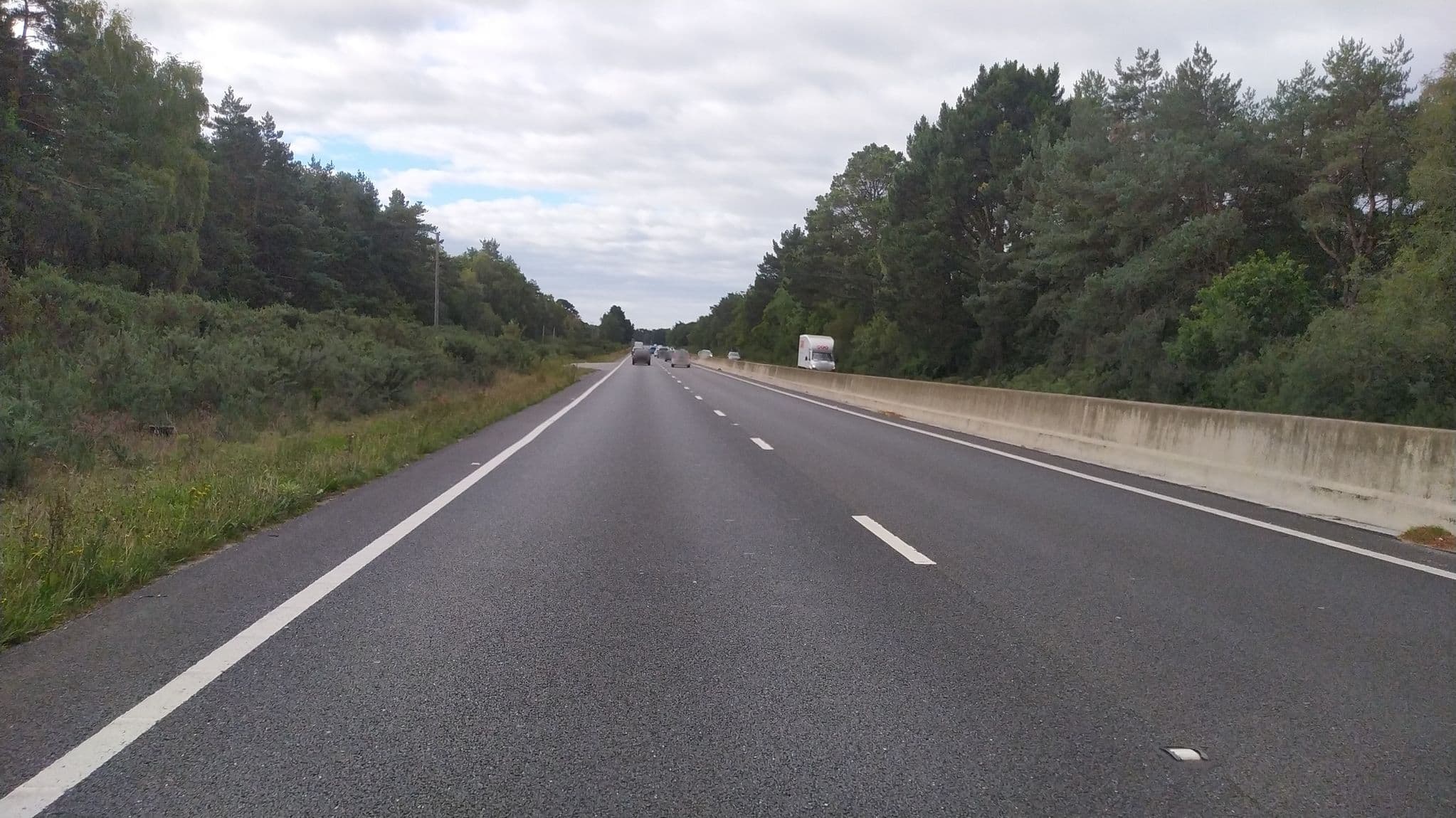 Street view near New Forrest MOTEL, St Leonards — © noid (CC BY-SA · Mapillary)