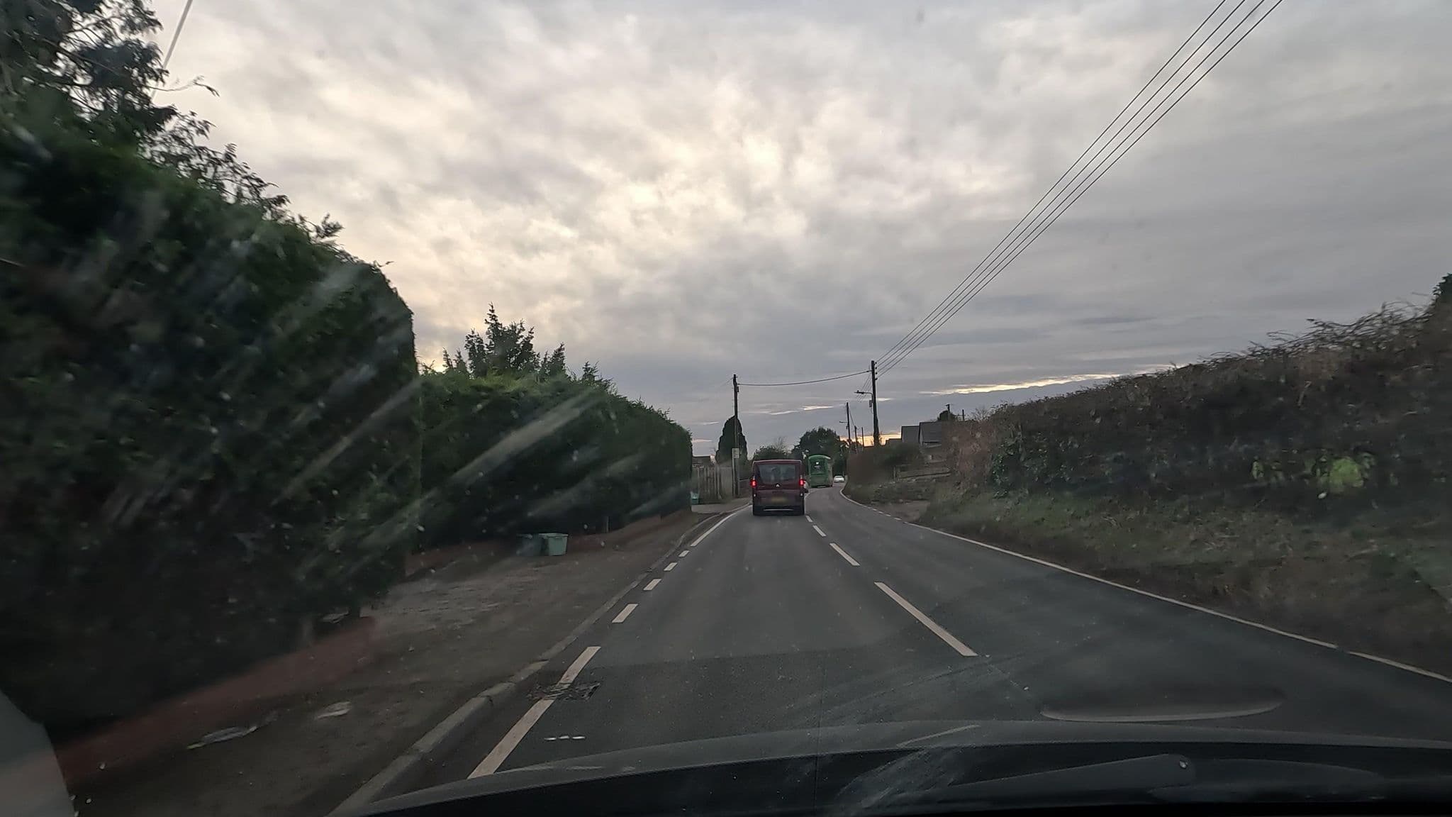 Street view near Mousehole Holiday Cottages, Clevedon — © editid (CC BY-SA · Mapillary)