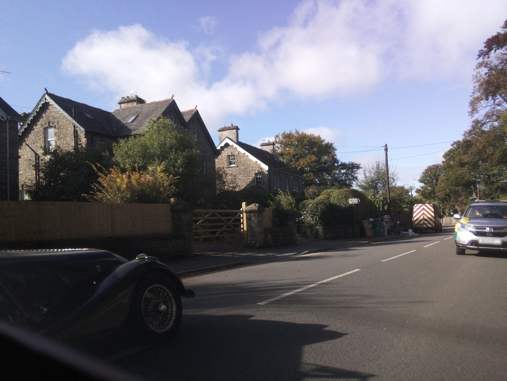 Street view near Belfield House Hotel Shepton Mallet, Shepton Mallet — © southglos (CC BY-SA · Mapillary)