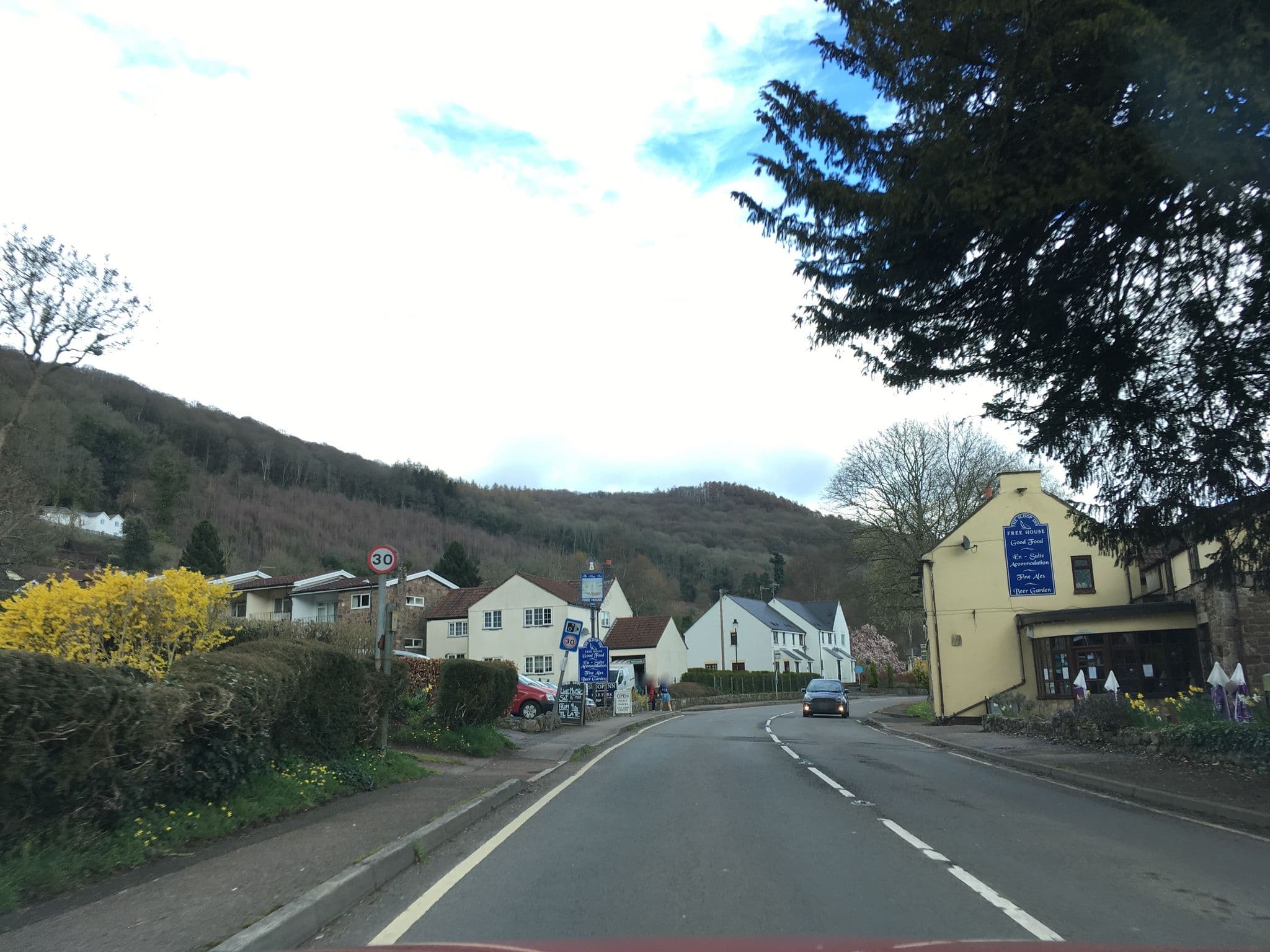 Street view near The Sloop Inn, Bream — © southglos (CC BY-SA · Mapillary)