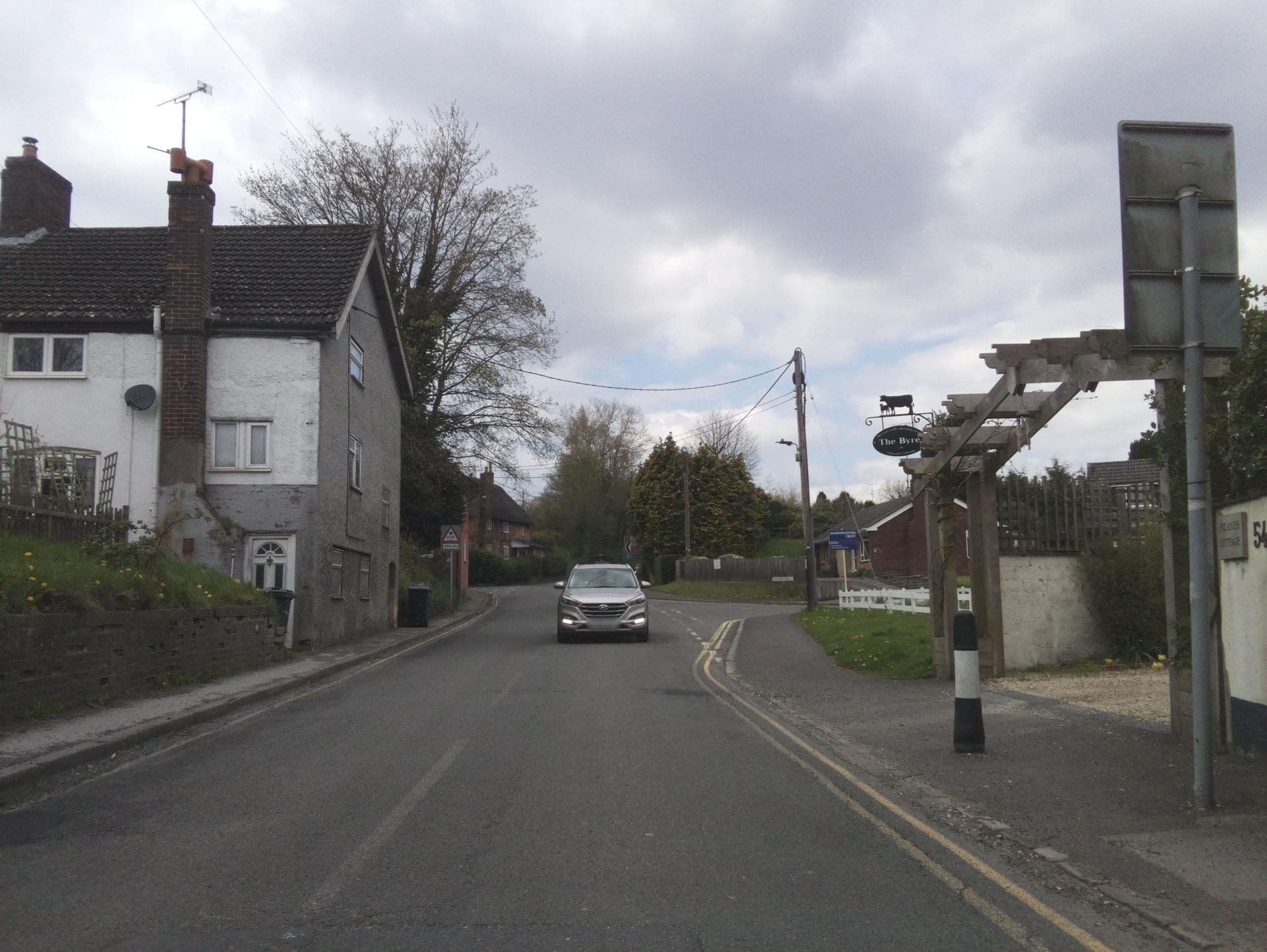 Street view near The Byre - 2 bedroom cottage, Pewsey — © southglos (CC BY-SA · Mapillary)