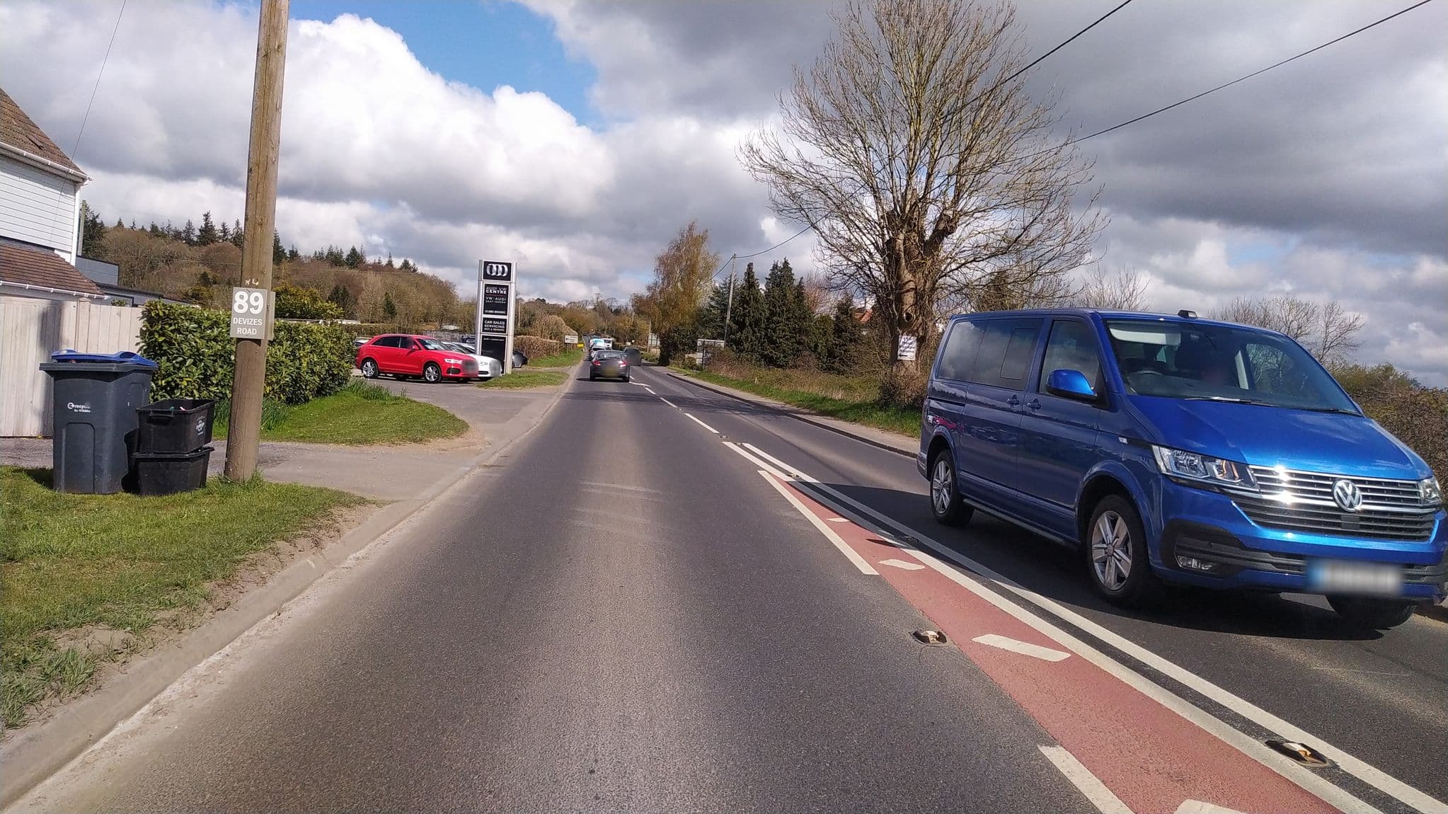 Street view near Paddock Guest House, Rowde — © noid (CC BY-SA · Mapillary)