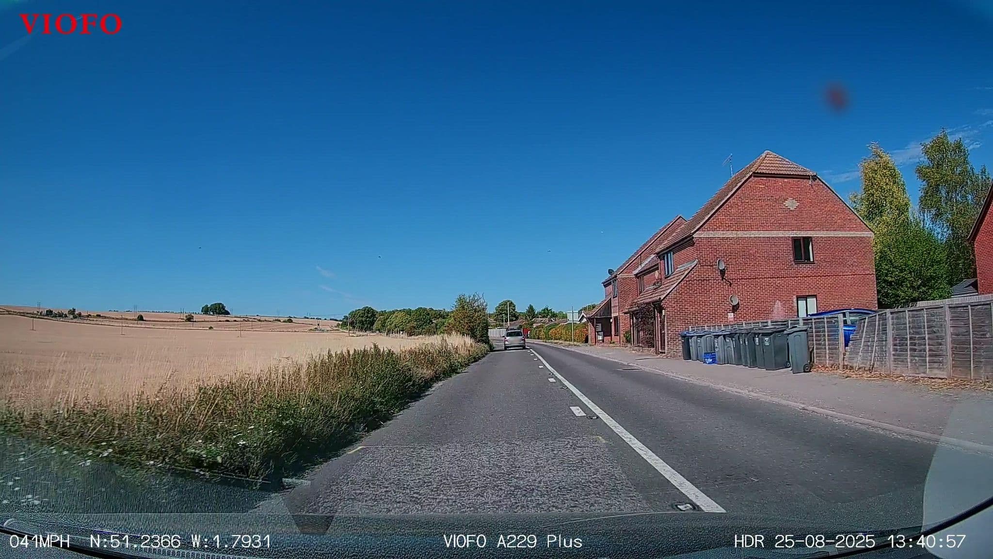 Street view near The Dog & Gun, Netheravon — © RyanBush (CC BY-SA · Mapillary)
