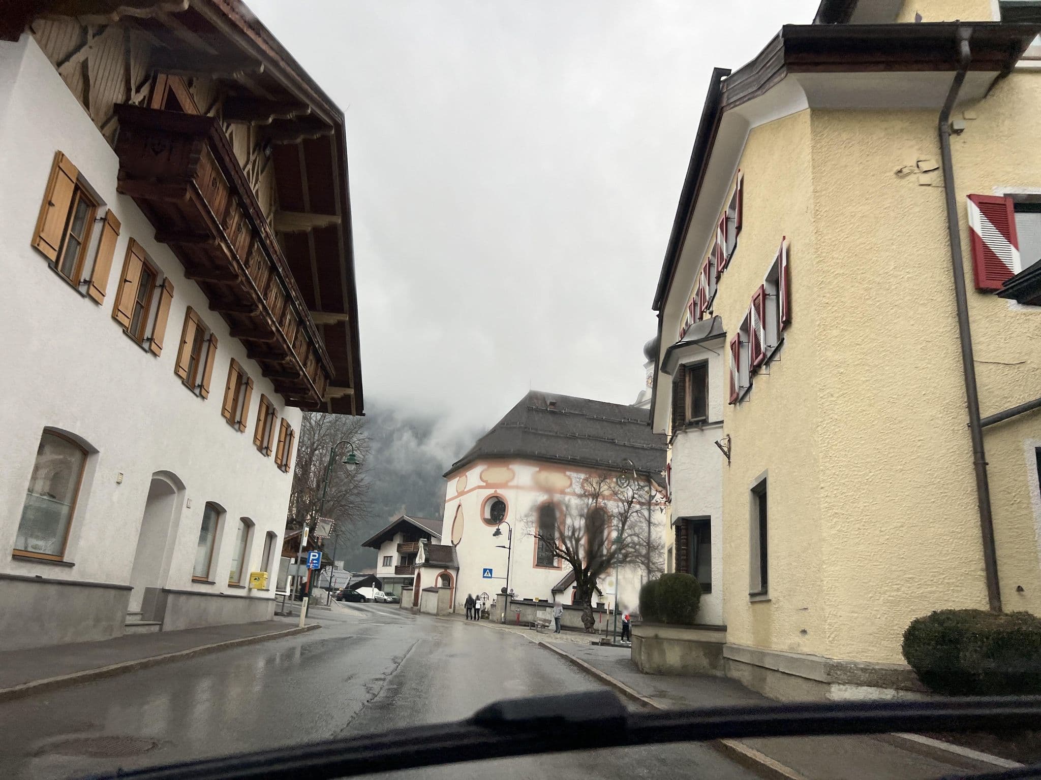 Street view near Hotel Hubertushof, Lermoos — © ottor (CC BY-SA · Mapillary)