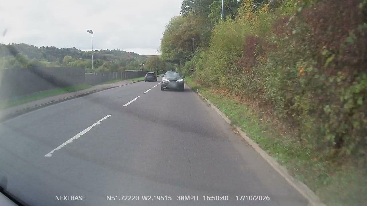 Street view near Accommodation 4 Contractors, Brimscombe — © OrangeHurst97 (CC BY-SA · Mapillary)
