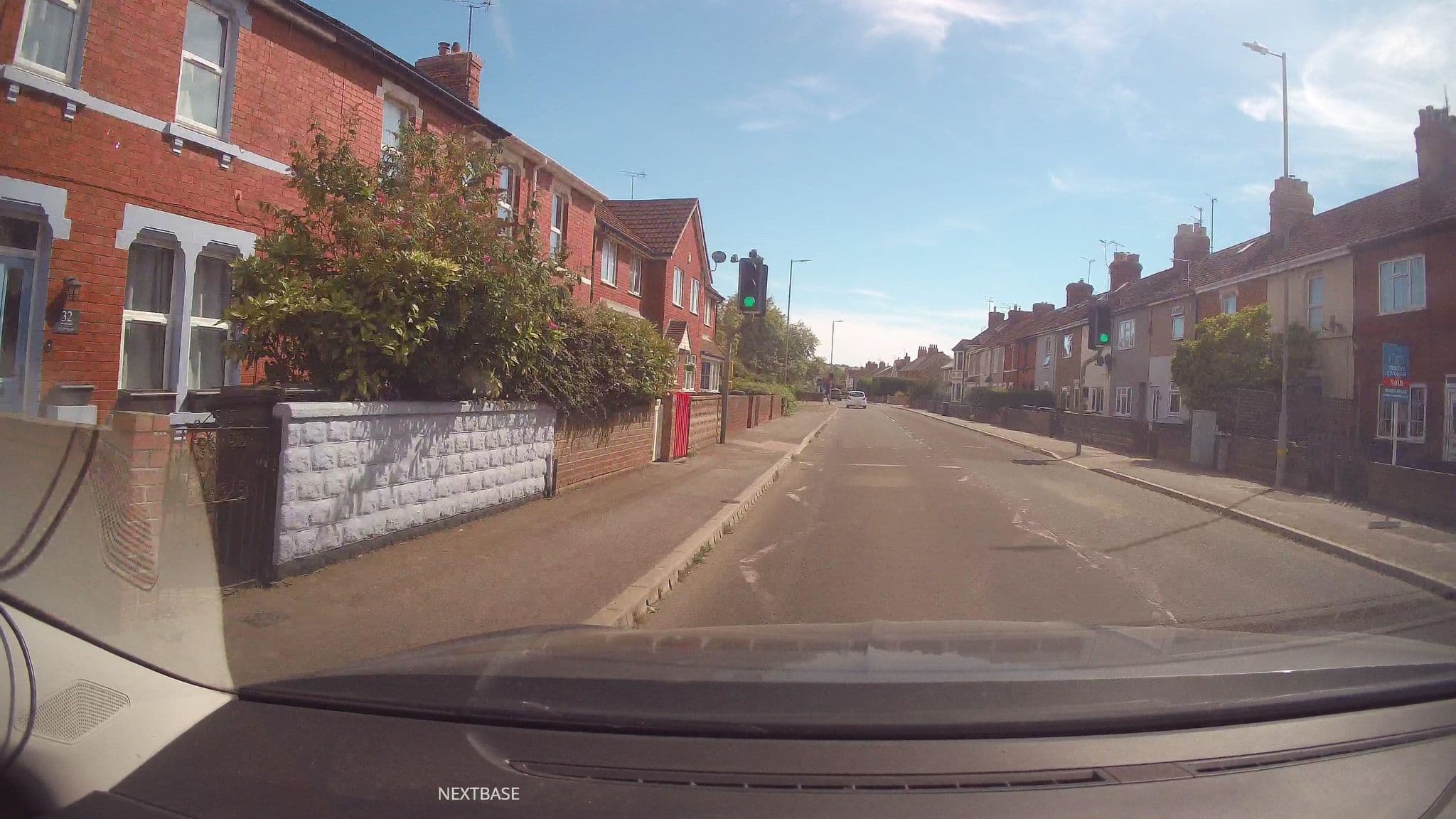Street view near Artis Cottage Guesthouse, Wroughton — © swinetown (CC BY-SA · Mapillary)