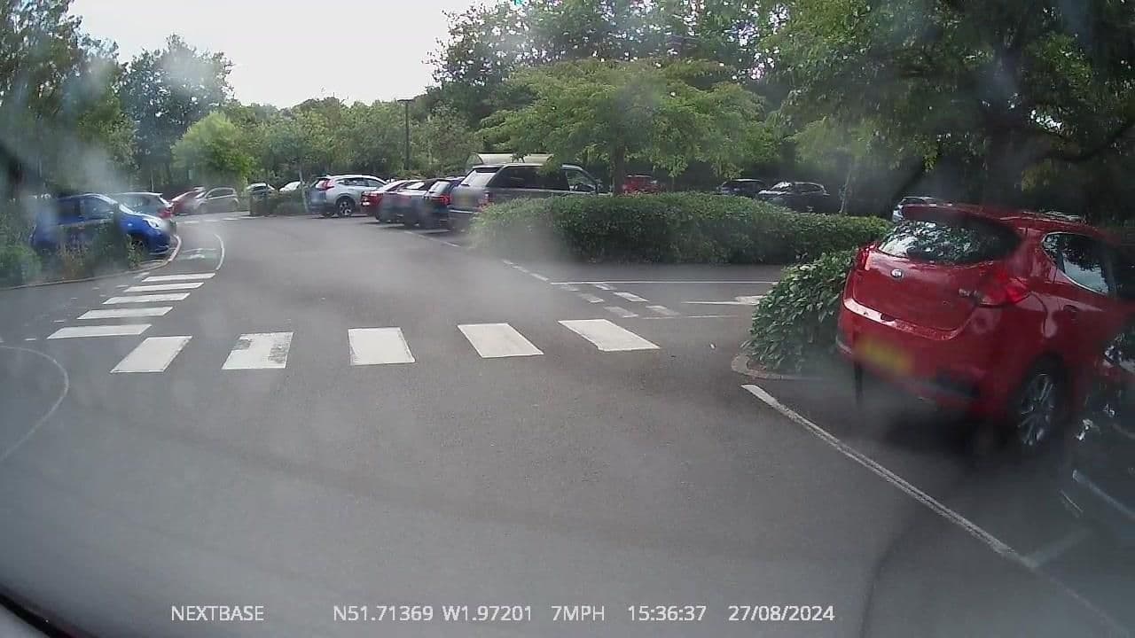 Street view near 27 Sheep St, Cirencester — © OrangeHurst97 (CC BY-SA · Mapillary)