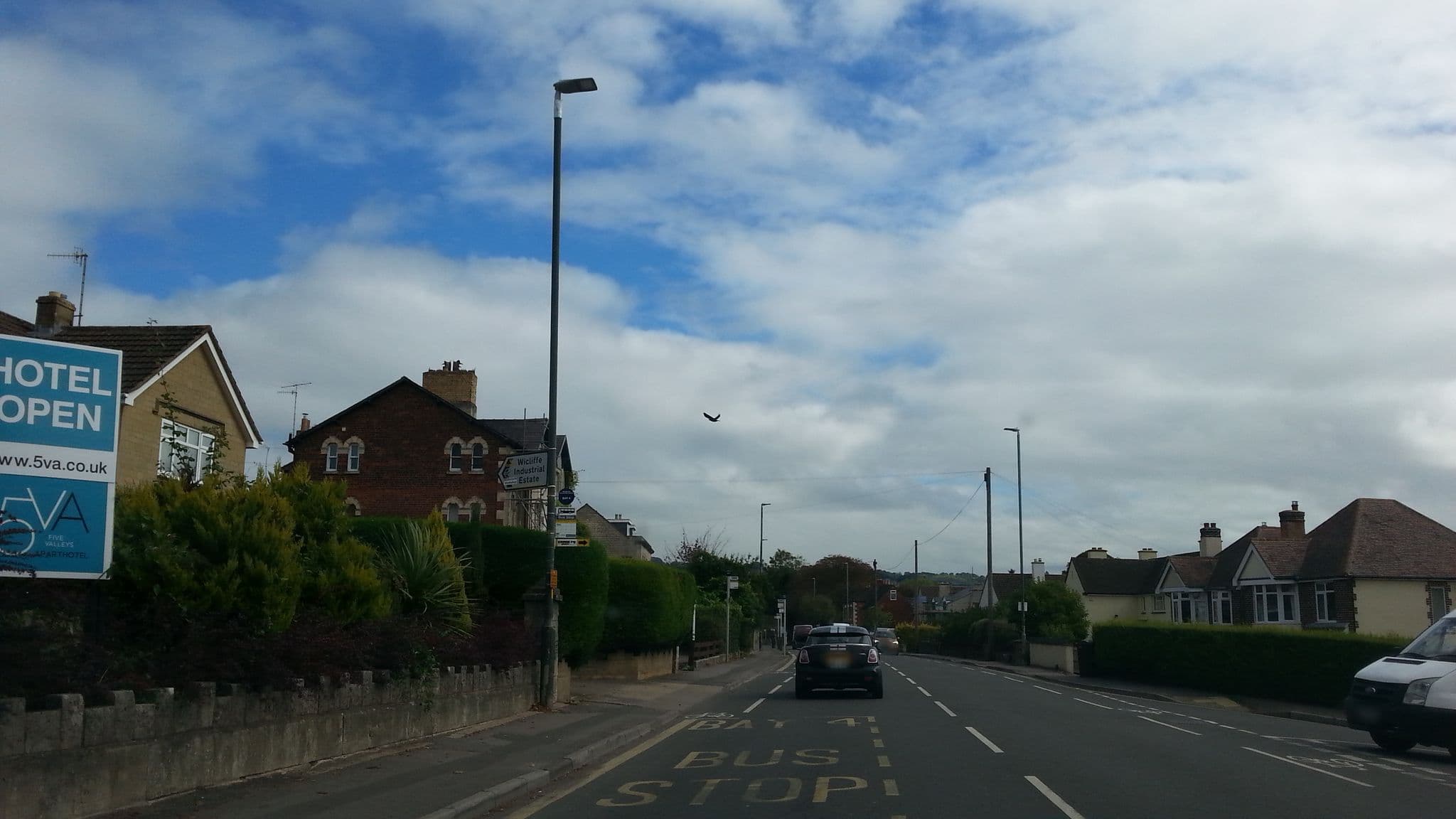 Street view near Five Valleys Aparthotel, Stroud — © adam2 (CC BY-SA · Mapillary)