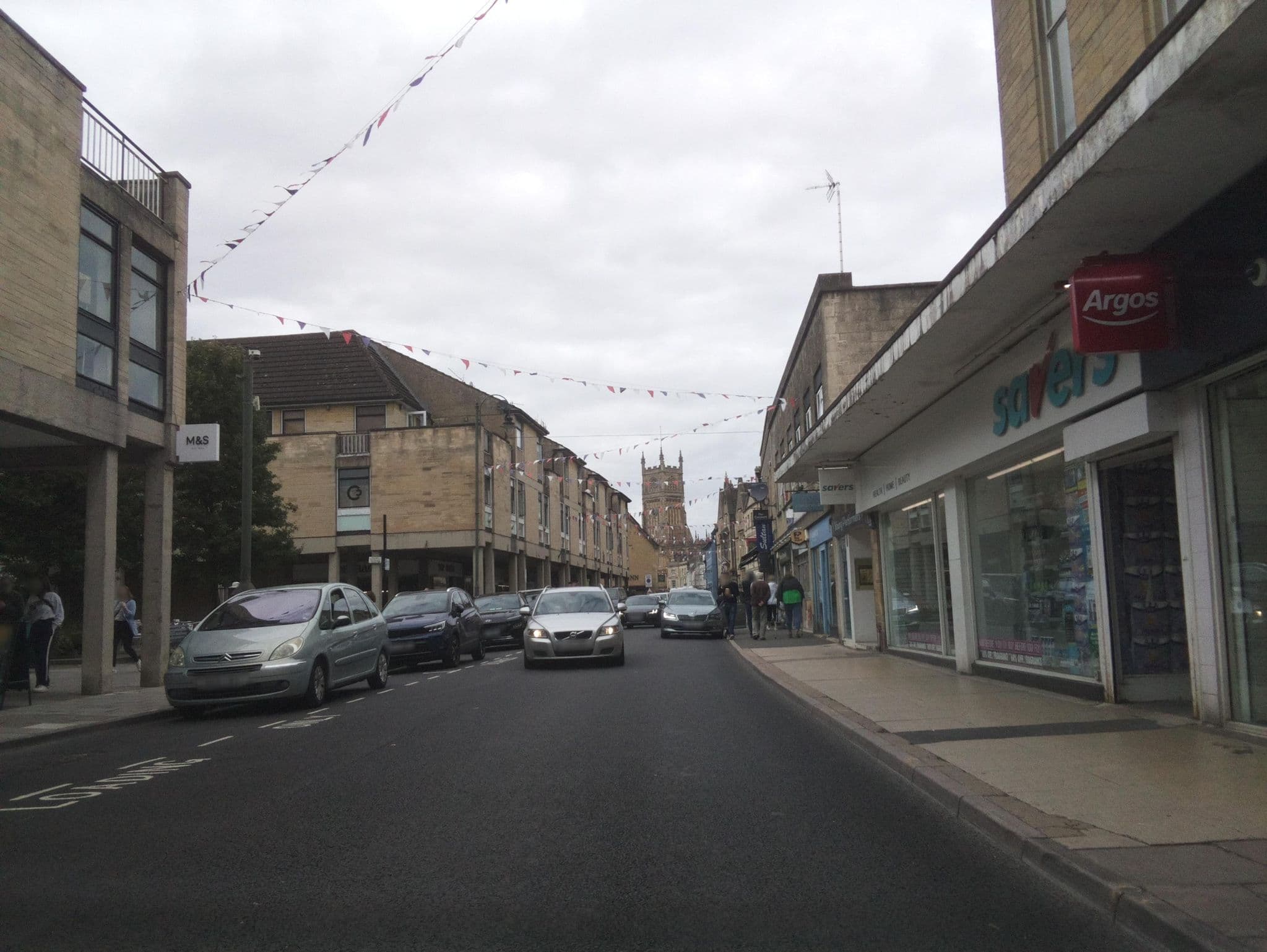 Street view near Hotel Kamer, Cirencester — © southglos (CC BY-SA · Mapillary)