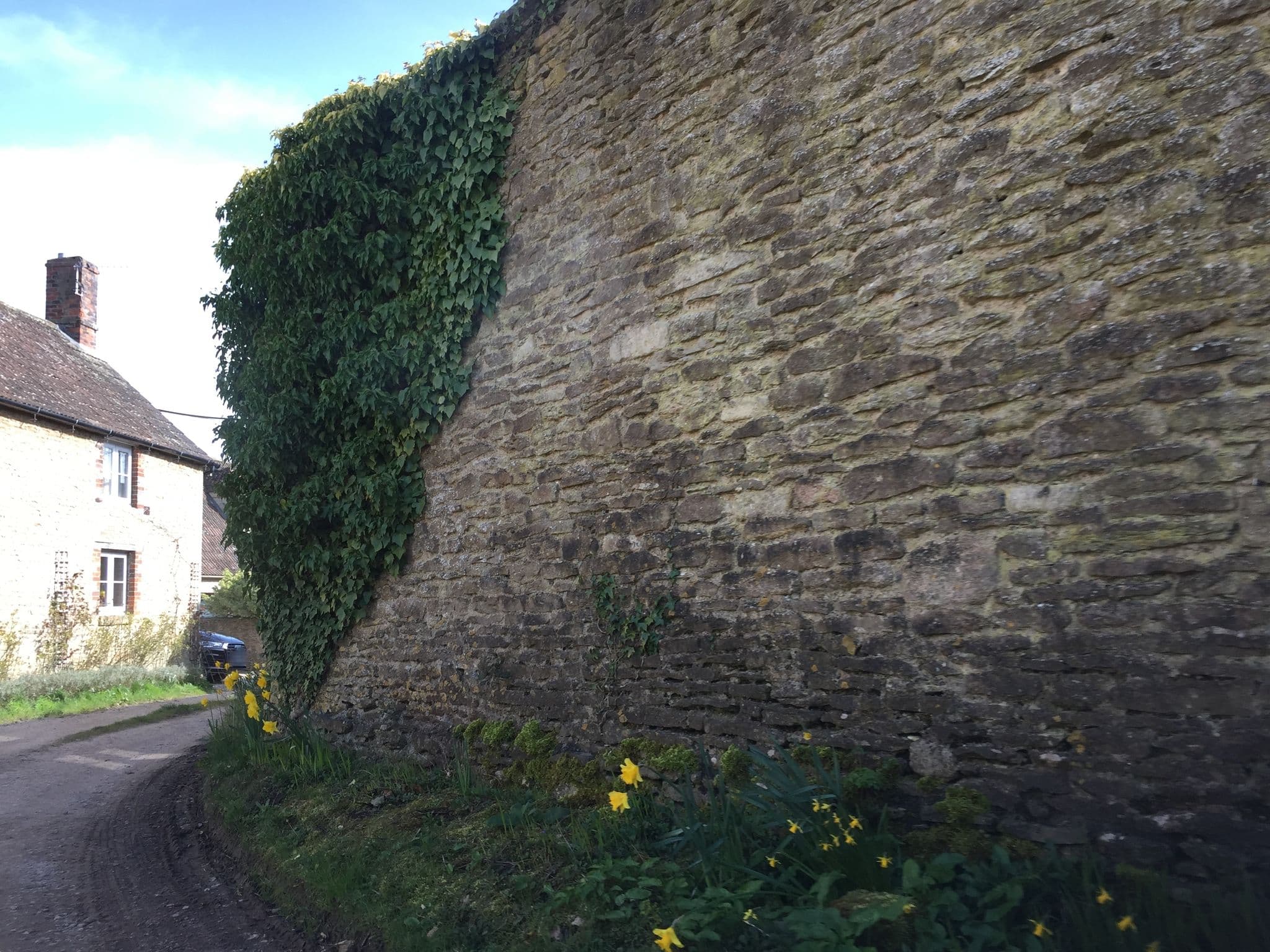Street view near Arch House, Chippenham — © southglos (CC BY-SA · Mapillary)