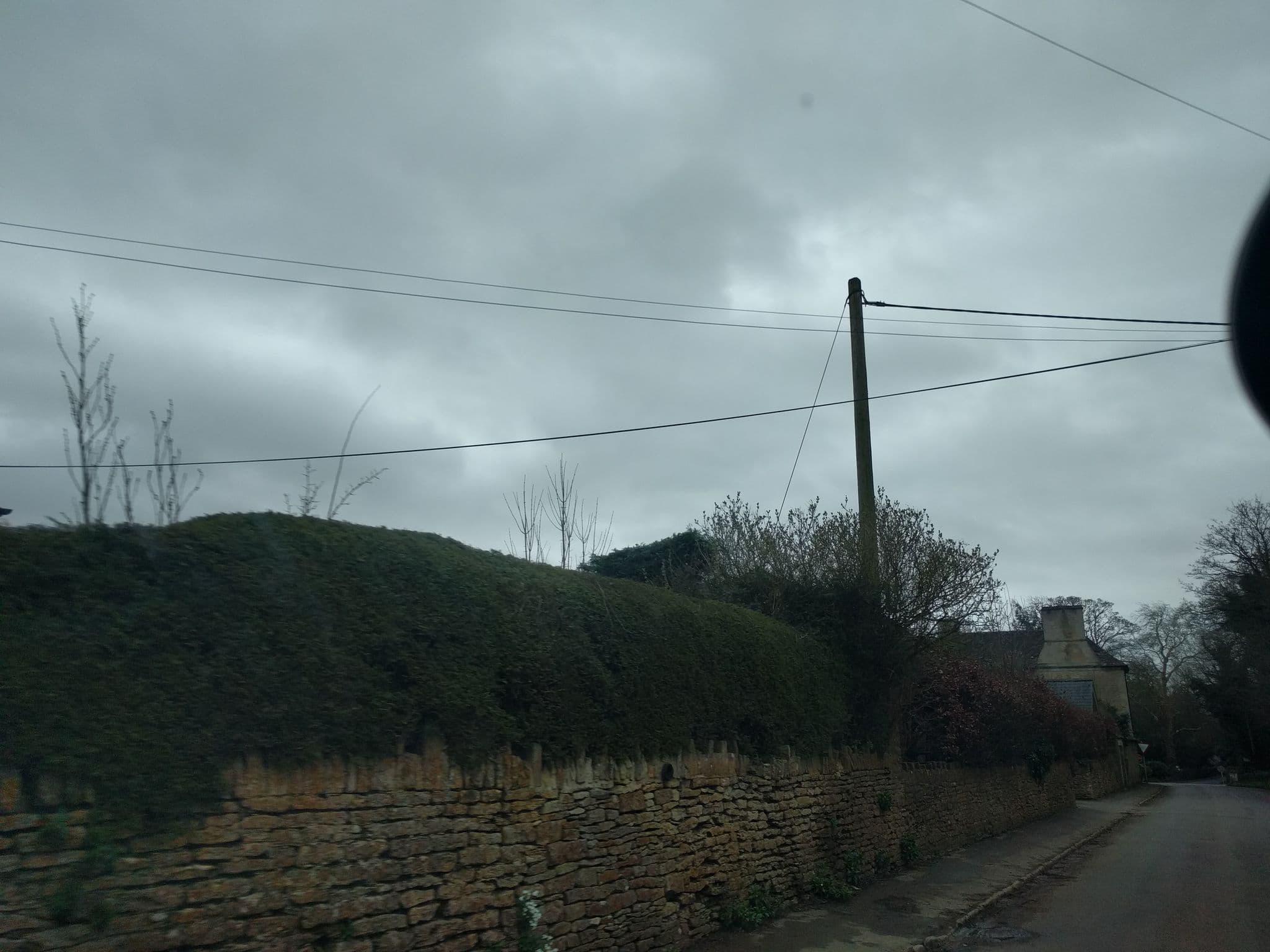 Street view near Manor Farm Bed & Breakfast, Sherston — © chris_debian (CC BY-SA · Mapillary)