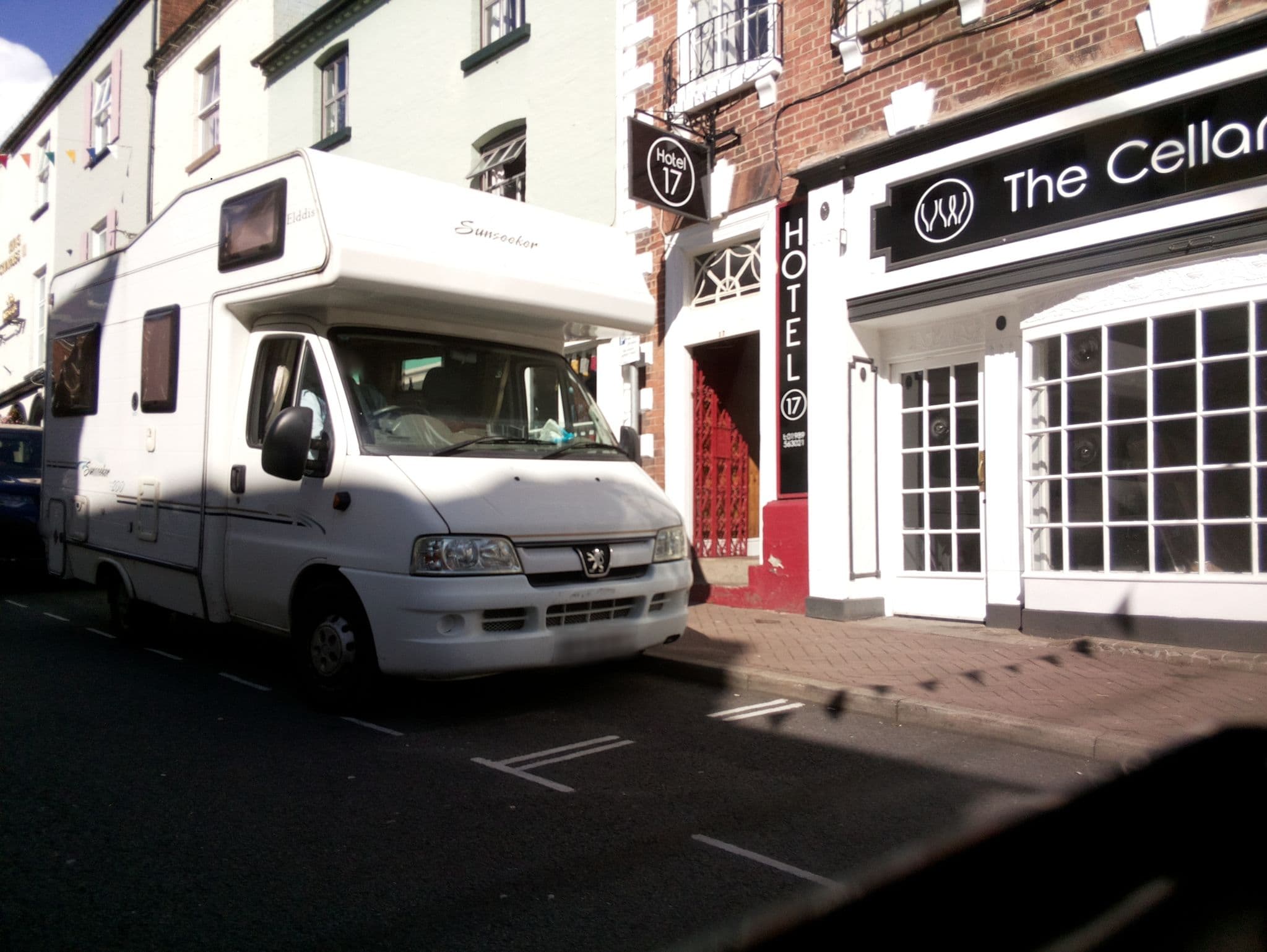 Street view near Hotel 17, Ross on Wye — © southglos (CC BY-SA · Mapillary)
