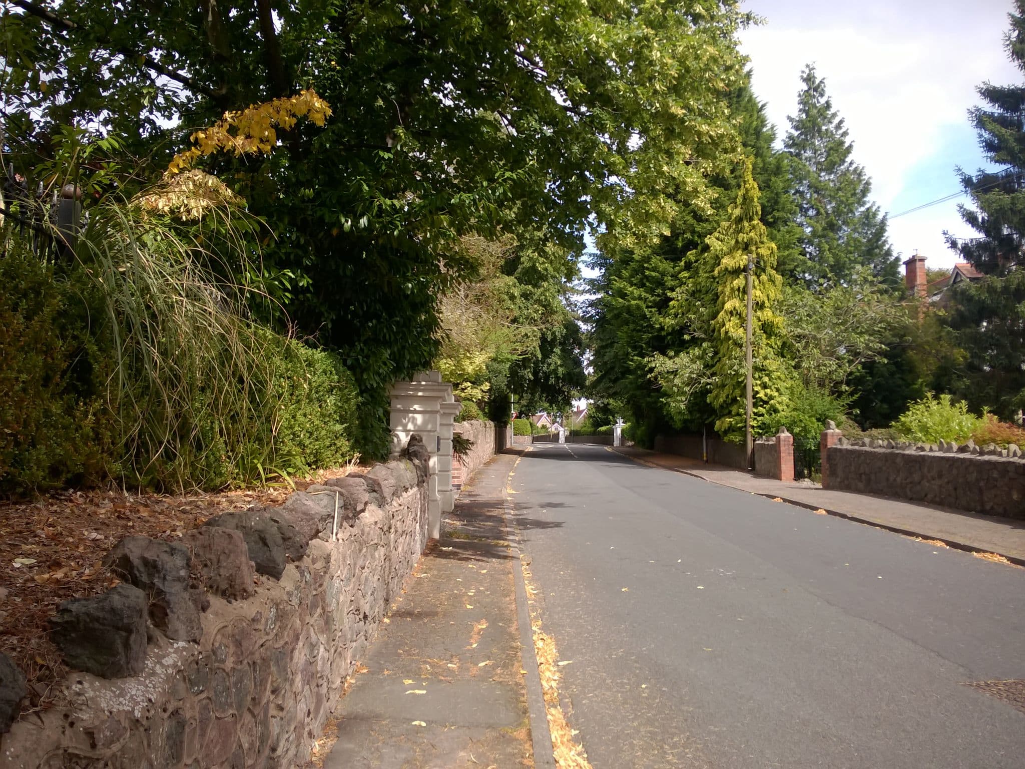 Street view near Priory Holme, Great Malvern — © toby (CC BY-SA · Mapillary)