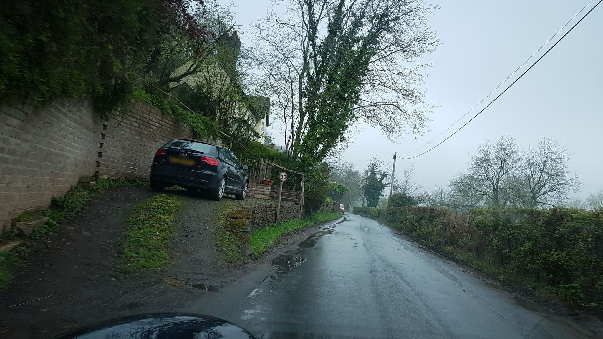 Street view near Red Rail Farm, Ross on Wye — © richardc (CC BY-SA · Mapillary)