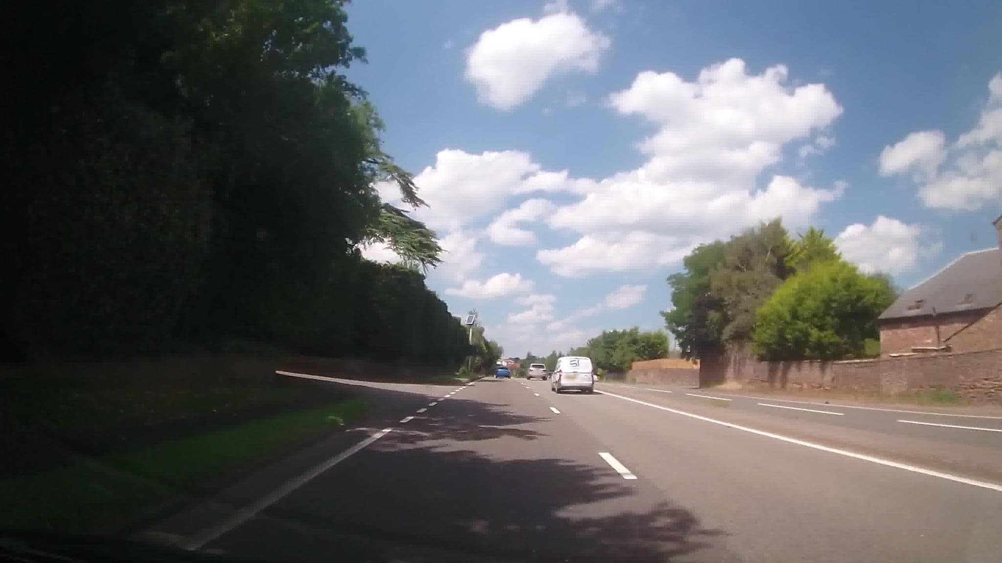 Street view near Pencraig Court Hotel, Ross on Wye — © trigpoint (CC BY-SA · Mapillary)