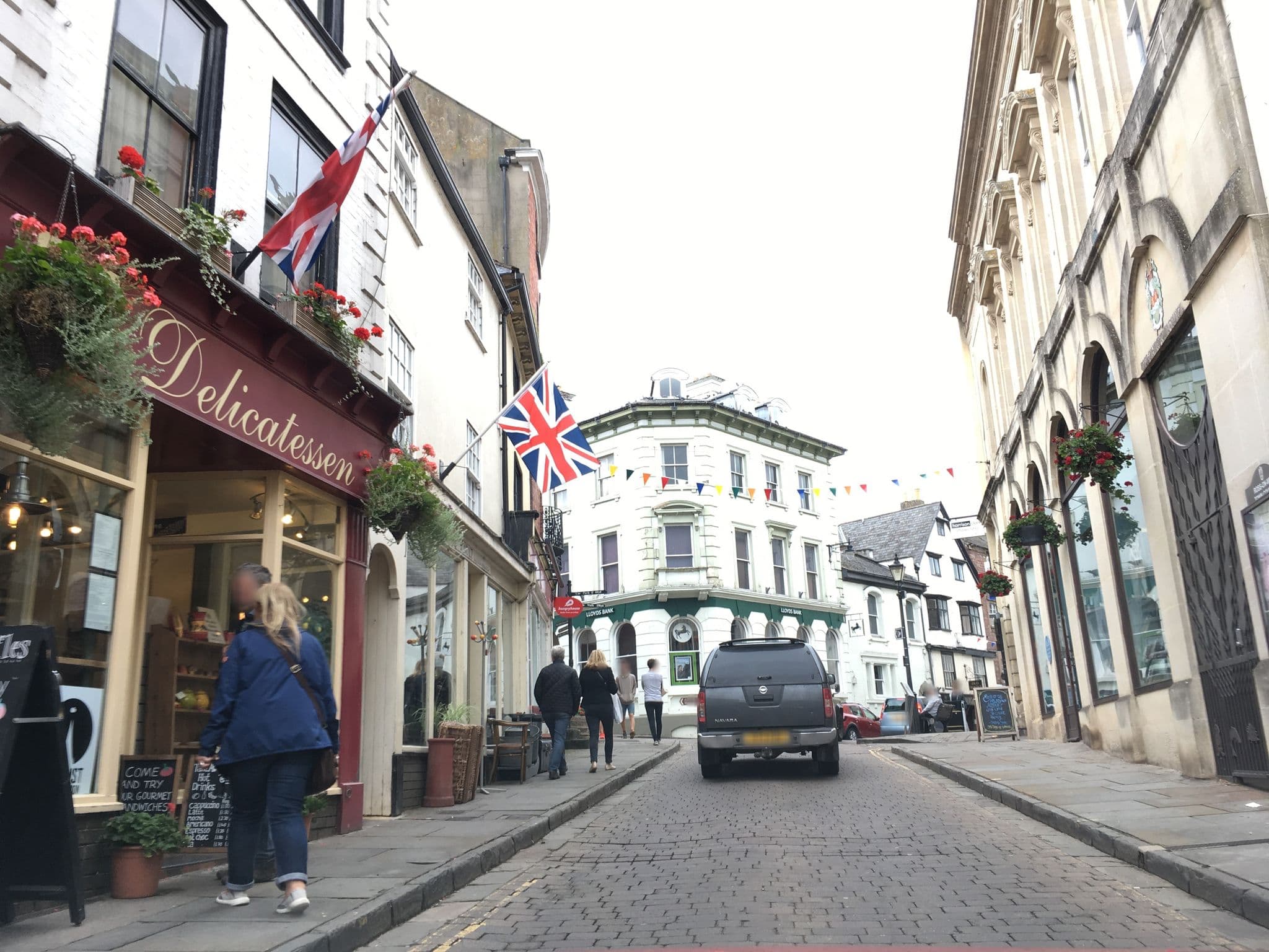 Street view near Kings Head Hotel, Ross on Wye — © southglos (CC BY-SA · Mapillary)