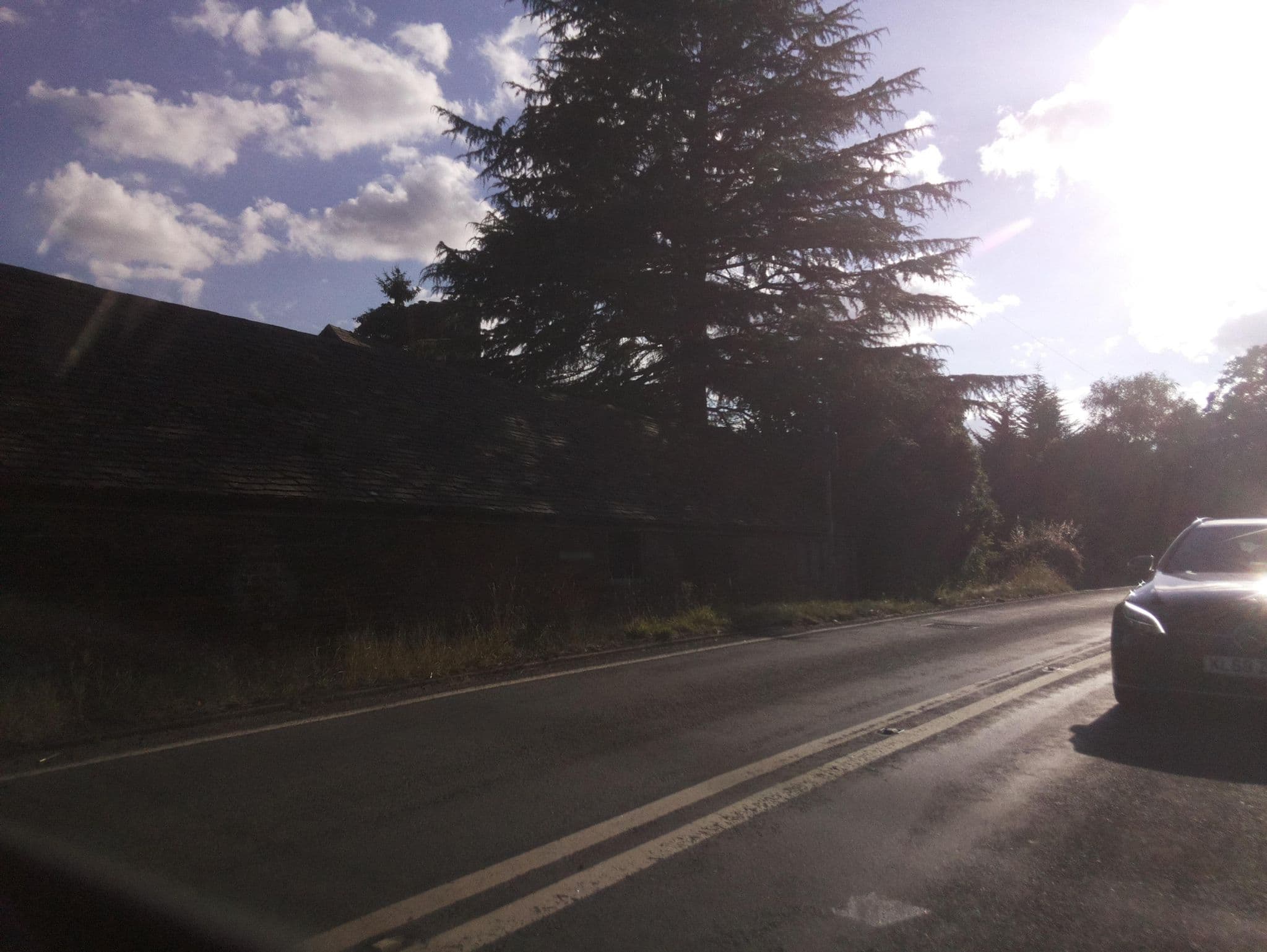 Street view near The Barn House, Lower Broadheath — © southglos (CC BY-SA · Mapillary)