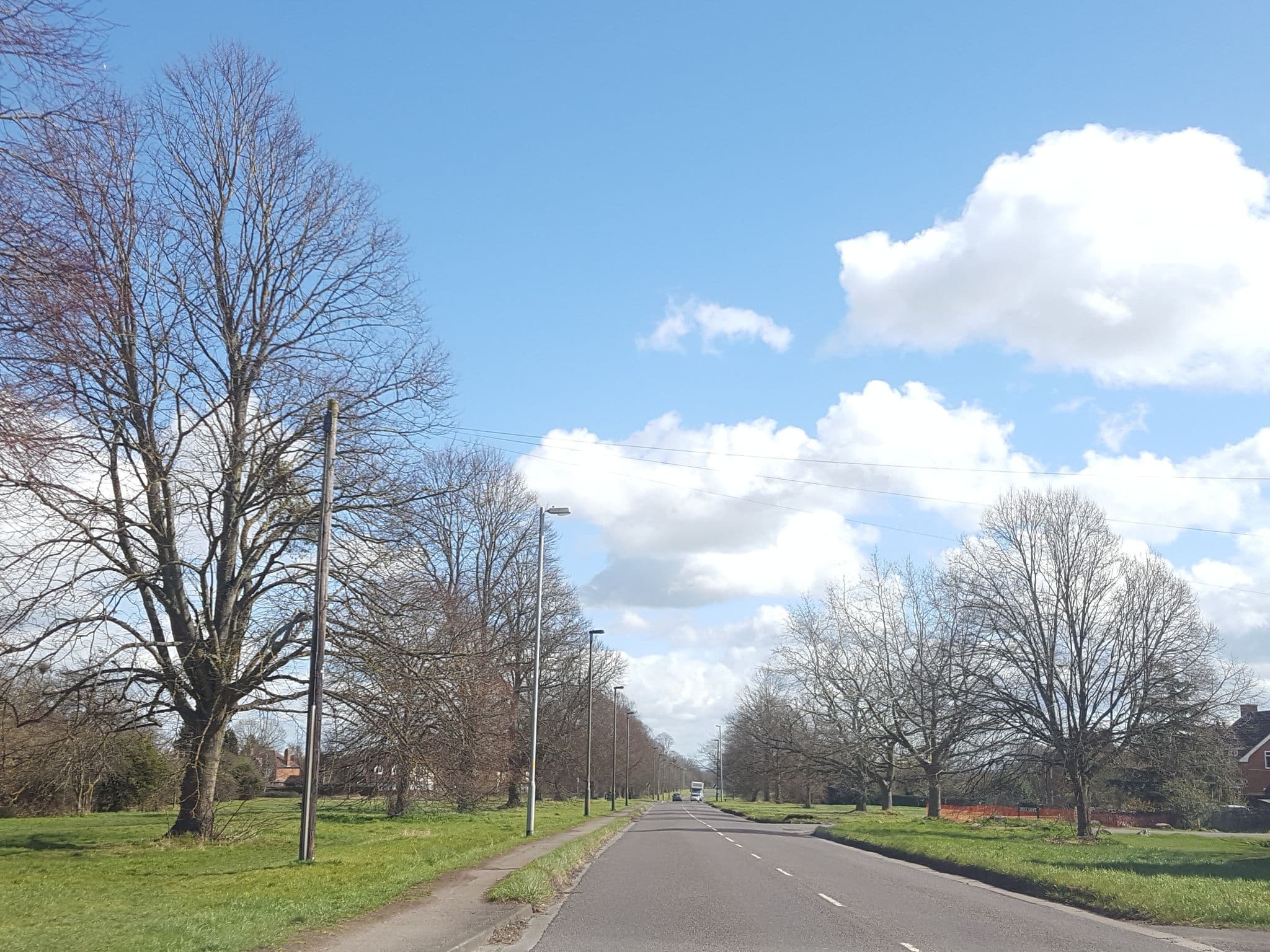 Street view near The Elms, Great Malvern — © domdomegg (CC BY-SA · Mapillary)
