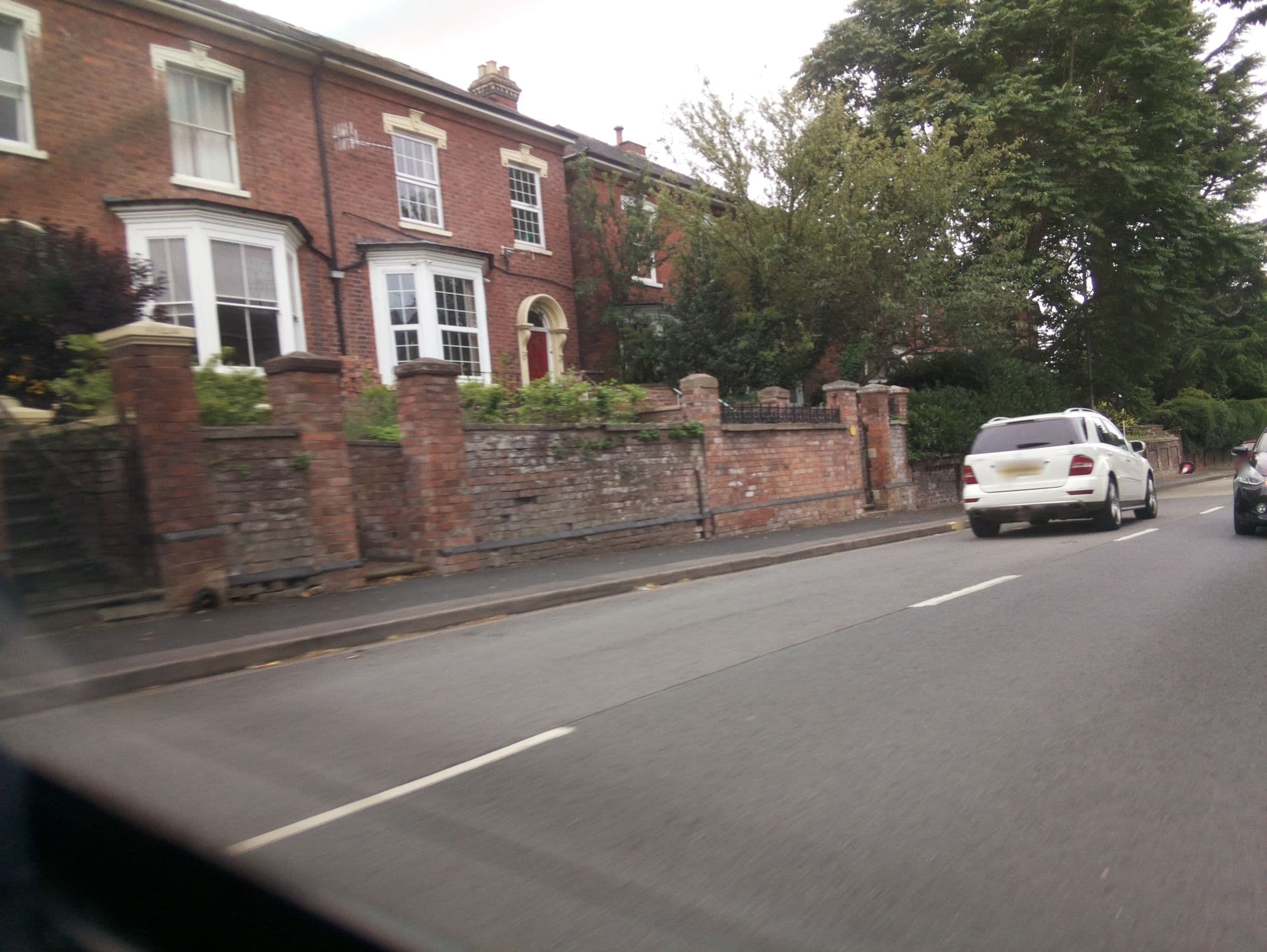 Street view near Park House Hotel, Worcester — © southglos (CC BY-SA · Mapillary)