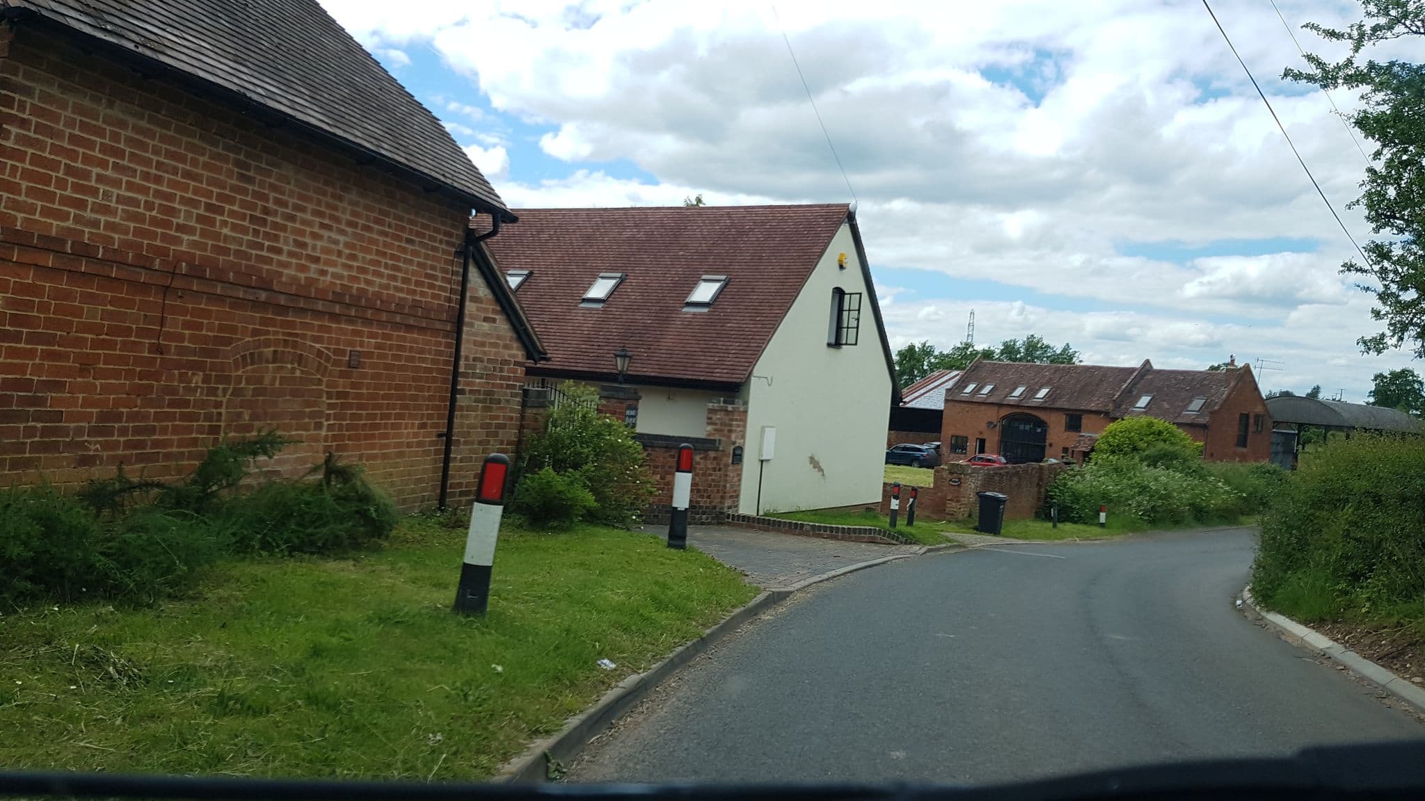 Street view near The Hayloft, Droitwich — © richardc (CC BY-SA · Mapillary)
