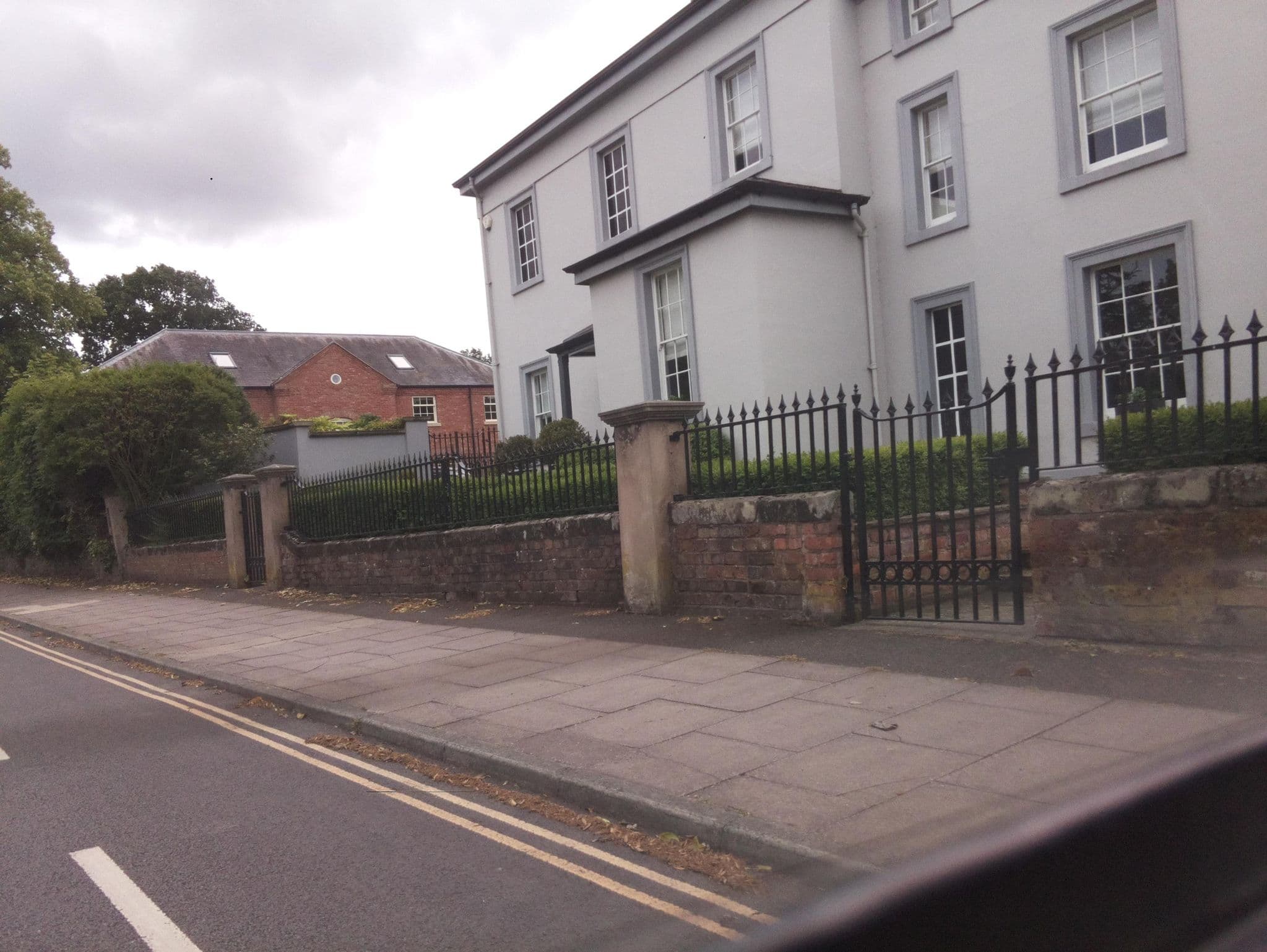 Street view near Ludwick Apartment, Shrewsbury — © southglos (CC BY-SA · Mapillary)