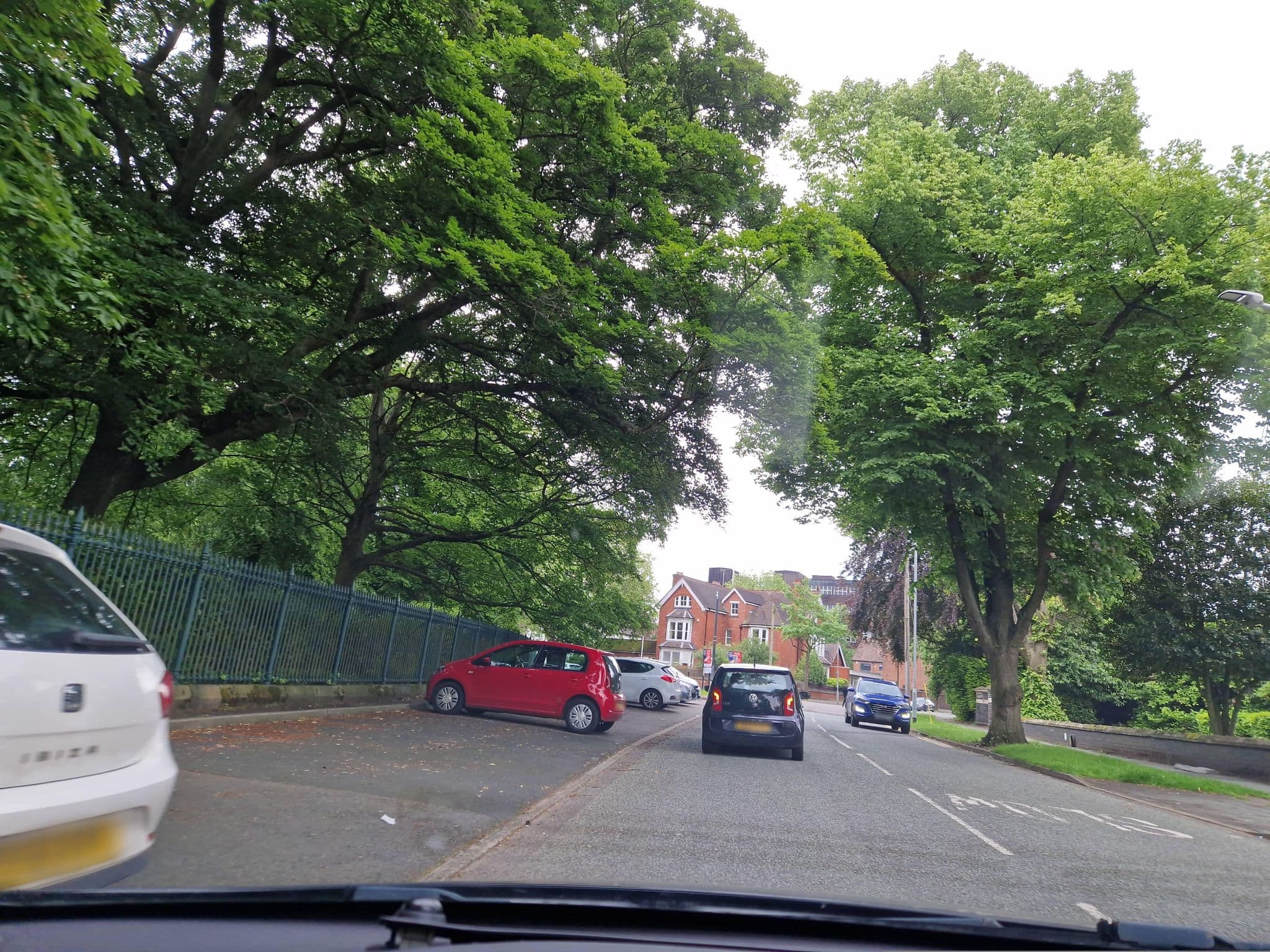 Street view near A Park View Hotel and Hamiltons Restaurant, Wolverhampton — © edloach (CC BY-SA · Mapillary)