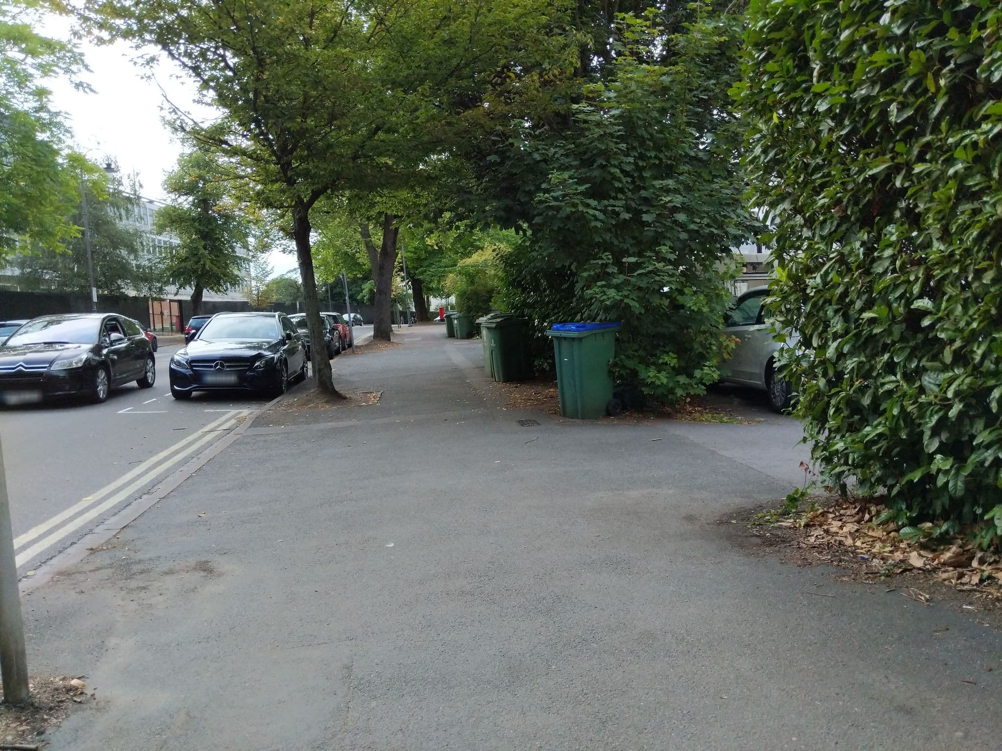 Street view near Hanover House, Cheltenham — © dllewellyn (CC BY-SA · Mapillary)
