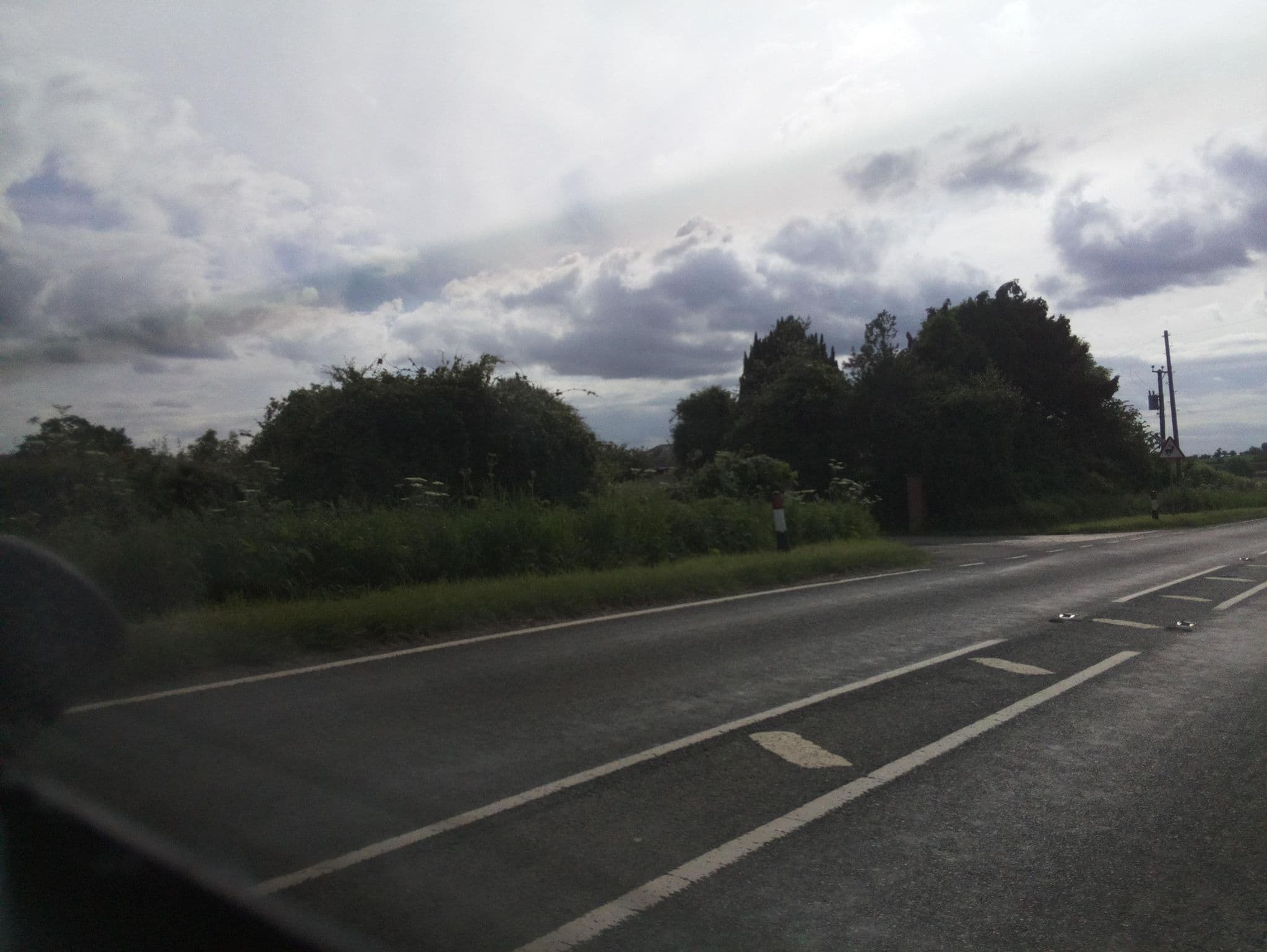Street view near Oaklands Farmhouse, Pershore — © southglos (CC BY-SA · Mapillary)