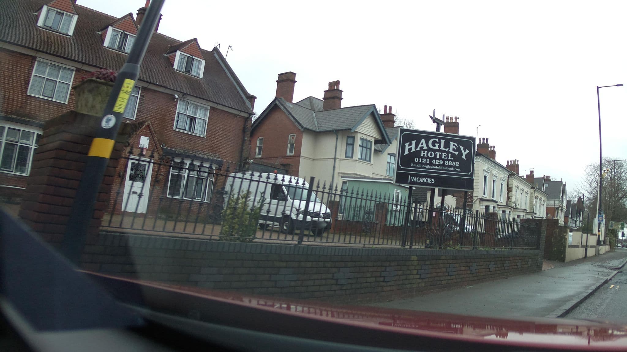 Street view near Smithys Hotel, Smethwick — © southglos (CC BY-SA · Mapillary)