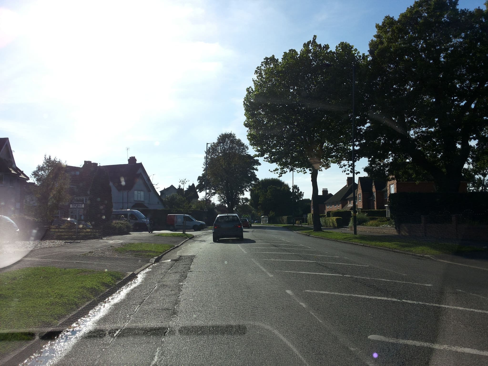Street view near Norwood Hotel, Bartley Green — © endszbrxns (CC BY-SA · Mapillary)