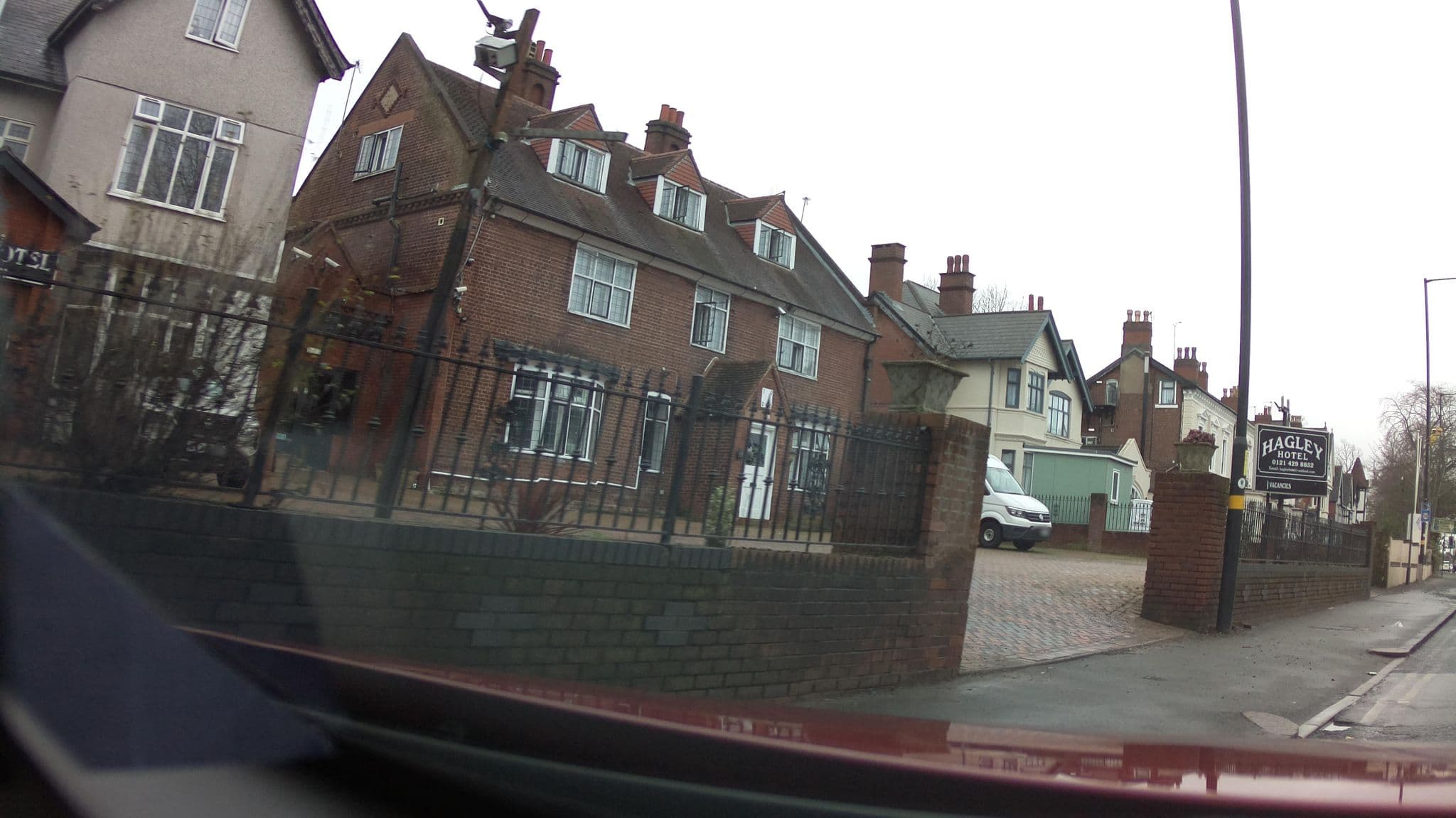 Street view near Knowle Lodge Hotel, Smethwick — © southglos (CC BY-SA · Mapillary)