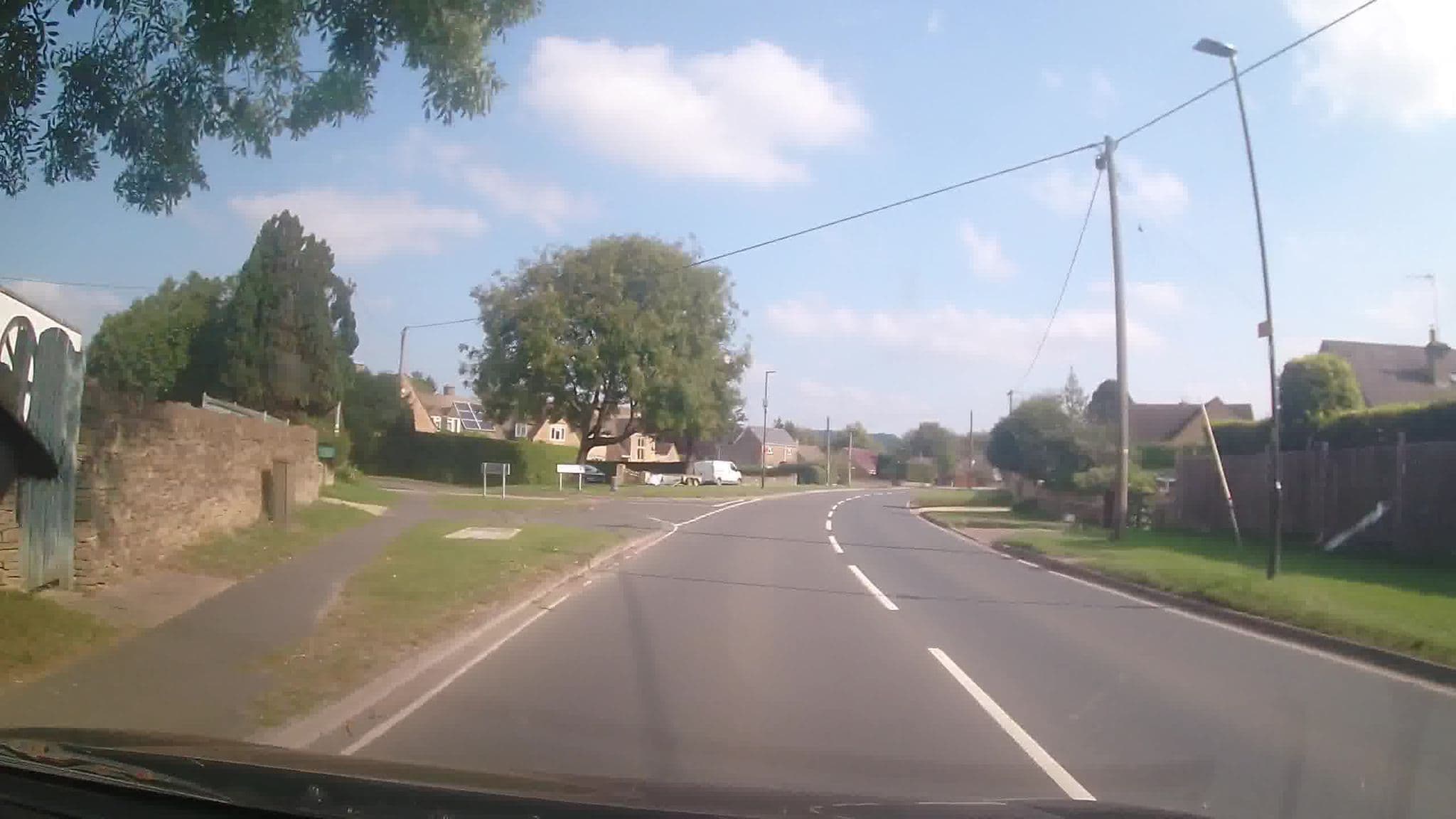 Street view near Cotswold B & B, Bourton on the Water — © trigpoint (CC BY-SA · Mapillary)