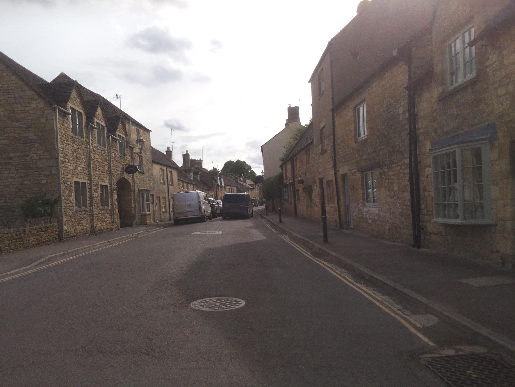 Street view near Chapter Cottage, Chipping Campden — © southglos (CC BY-SA · Mapillary)