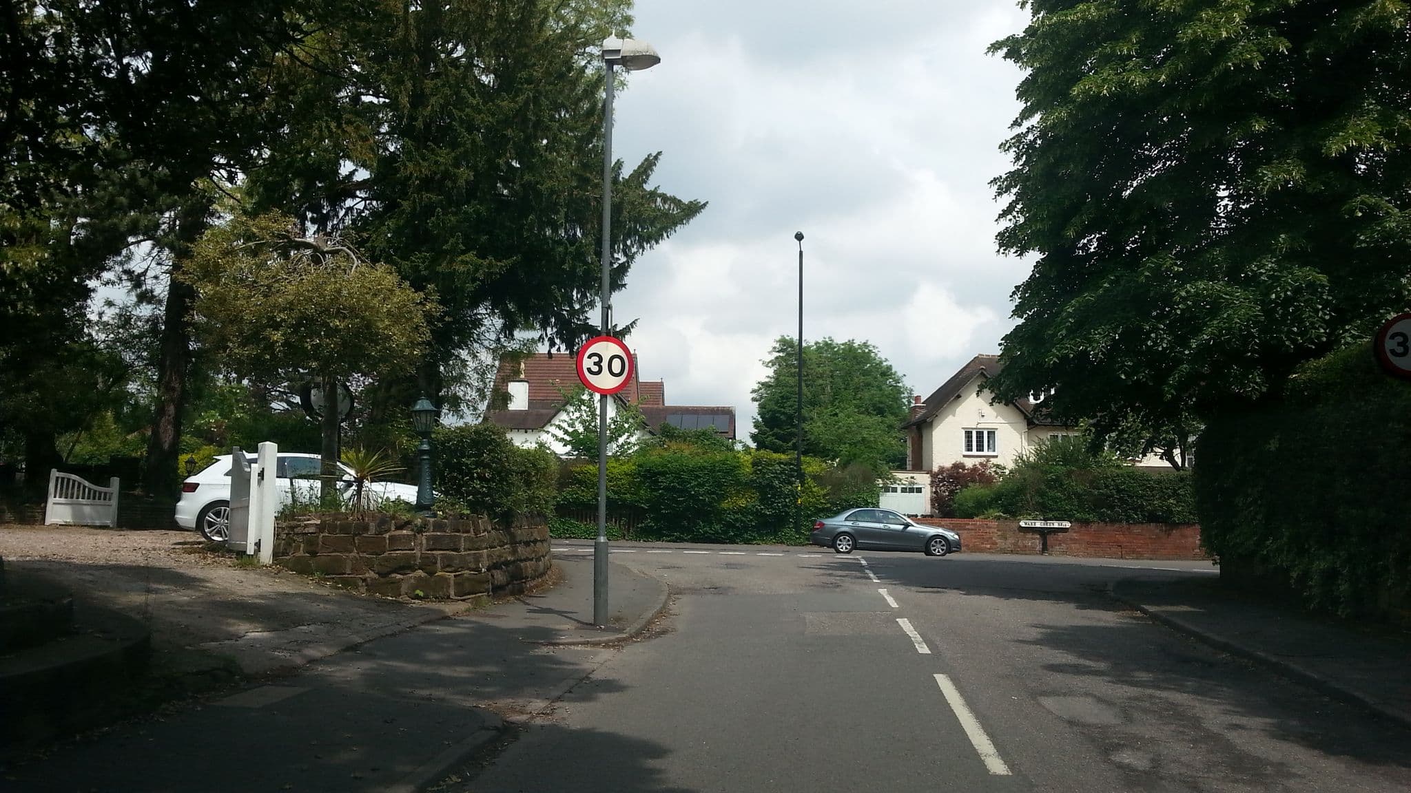 Street view near Wake Green Lodge Hotel, Birmingham — © adam2 (CC BY-SA · Mapillary)
