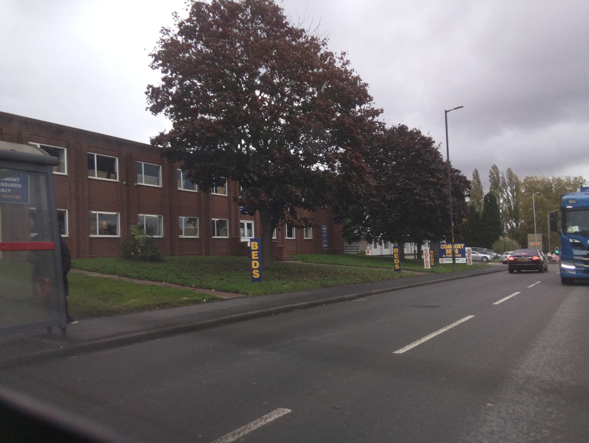 Street view near Menzies Hotels, Brownhills — © southglos (CC BY-SA · Mapillary)