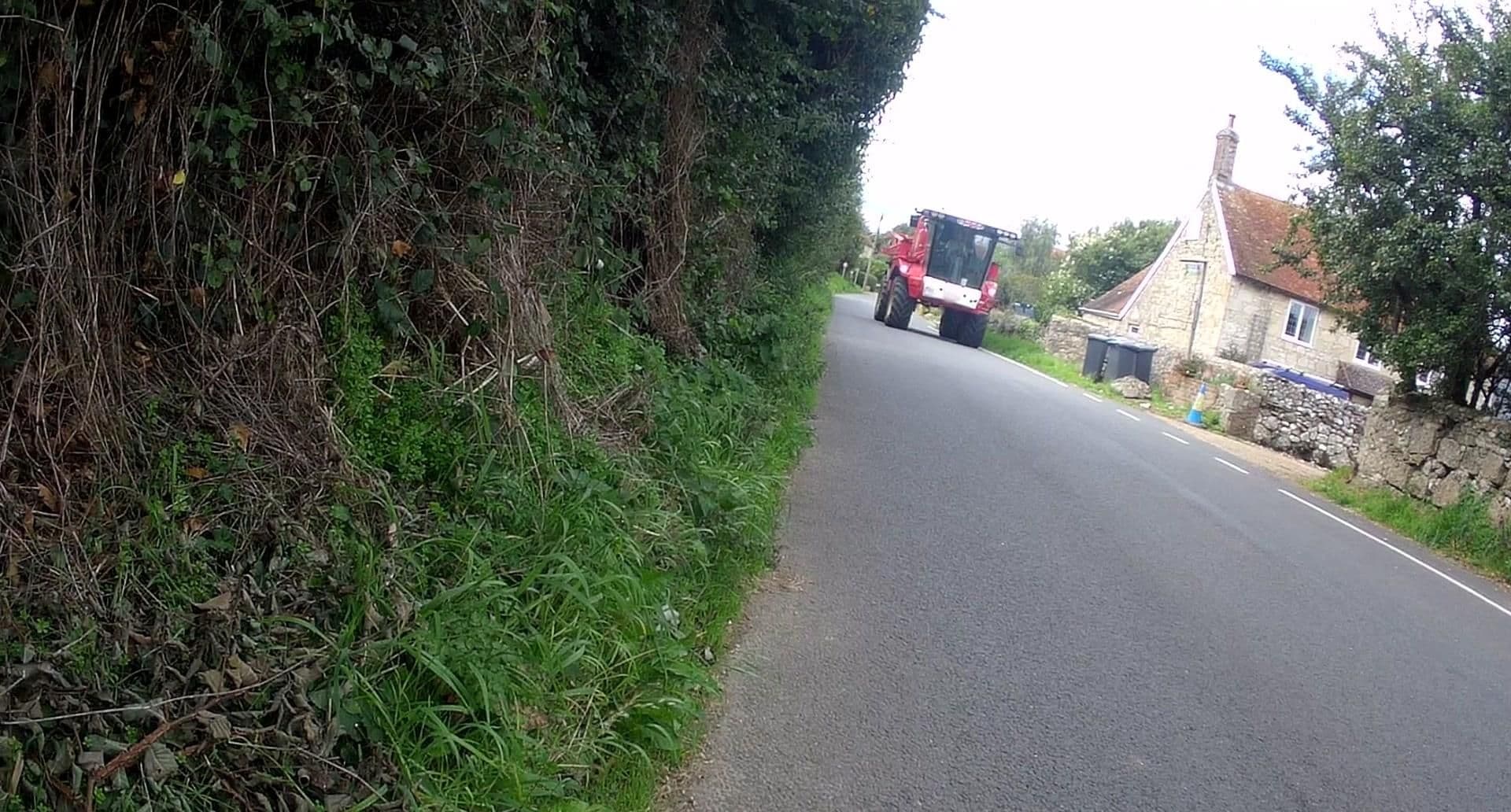 Street view near Mattingley Farm, Freshwater — © jpennycook (CC BY-SA · Mapillary)
