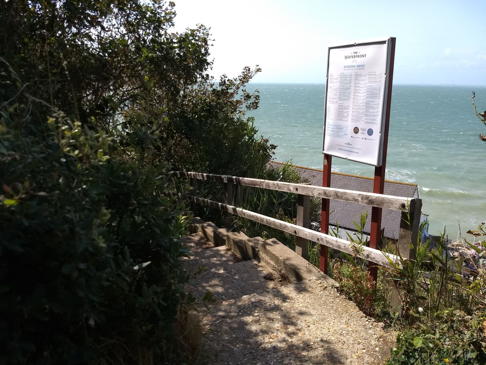 Street view near Beachside Apartment, 1 Pilots Point, Totland — © mappernerd (CC BY-SA · Mapillary)