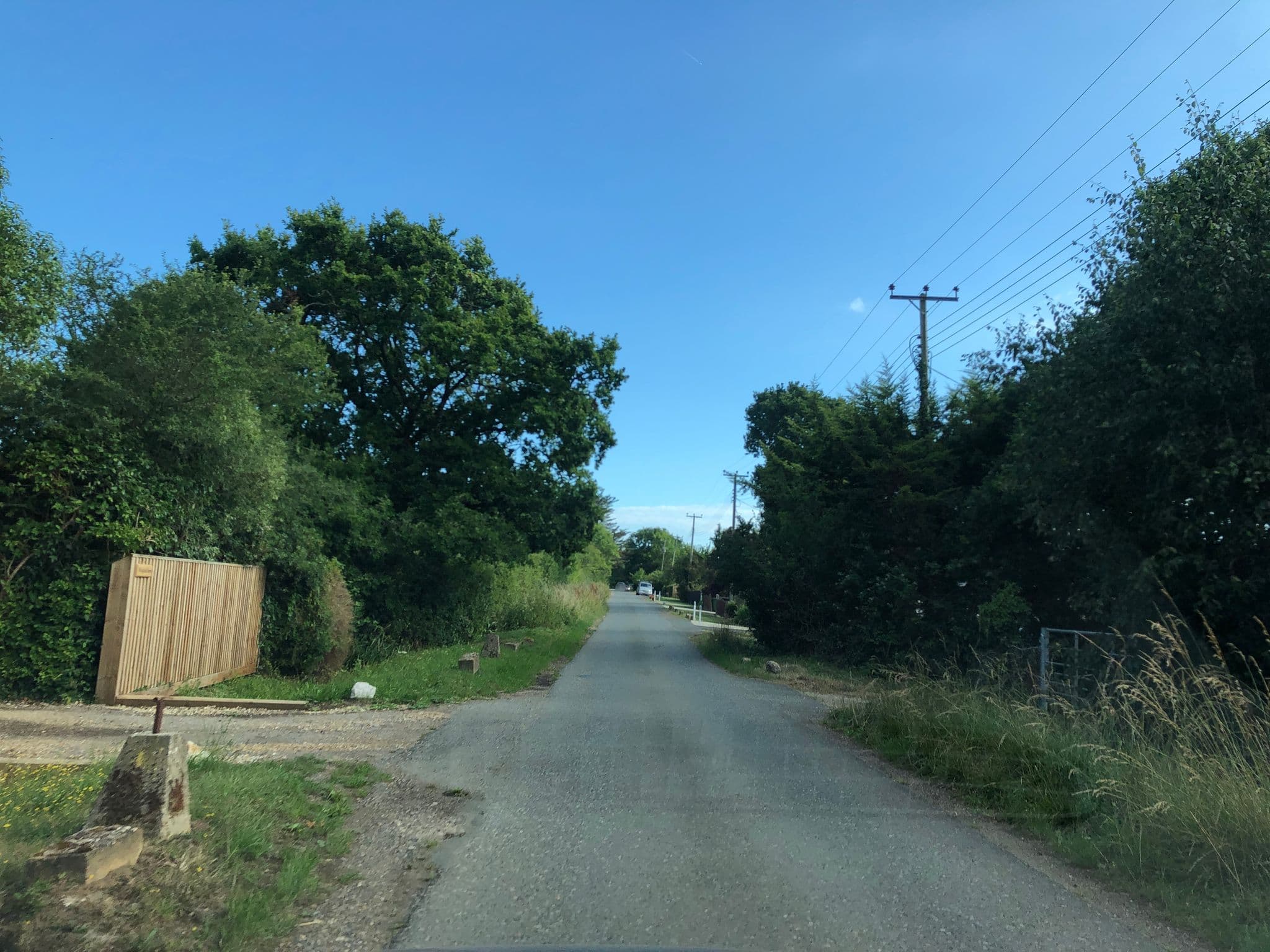 Street view near Westfield Farm, Freshwater — © oferreira (CC BY-SA · Mapillary)