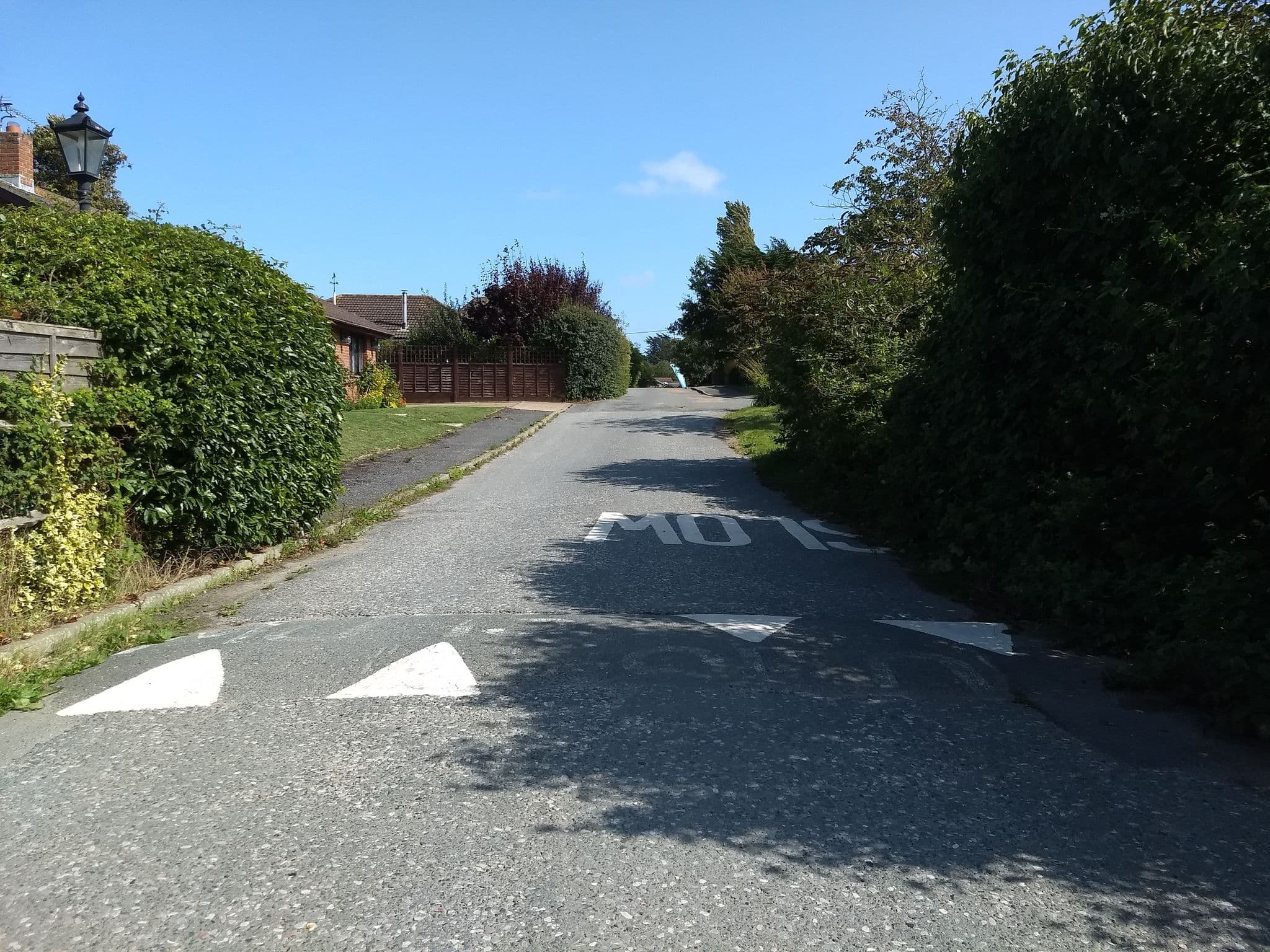 Street view near Beachside Bungalows, Totland — © mappernerd (CC BY-SA · Mapillary)