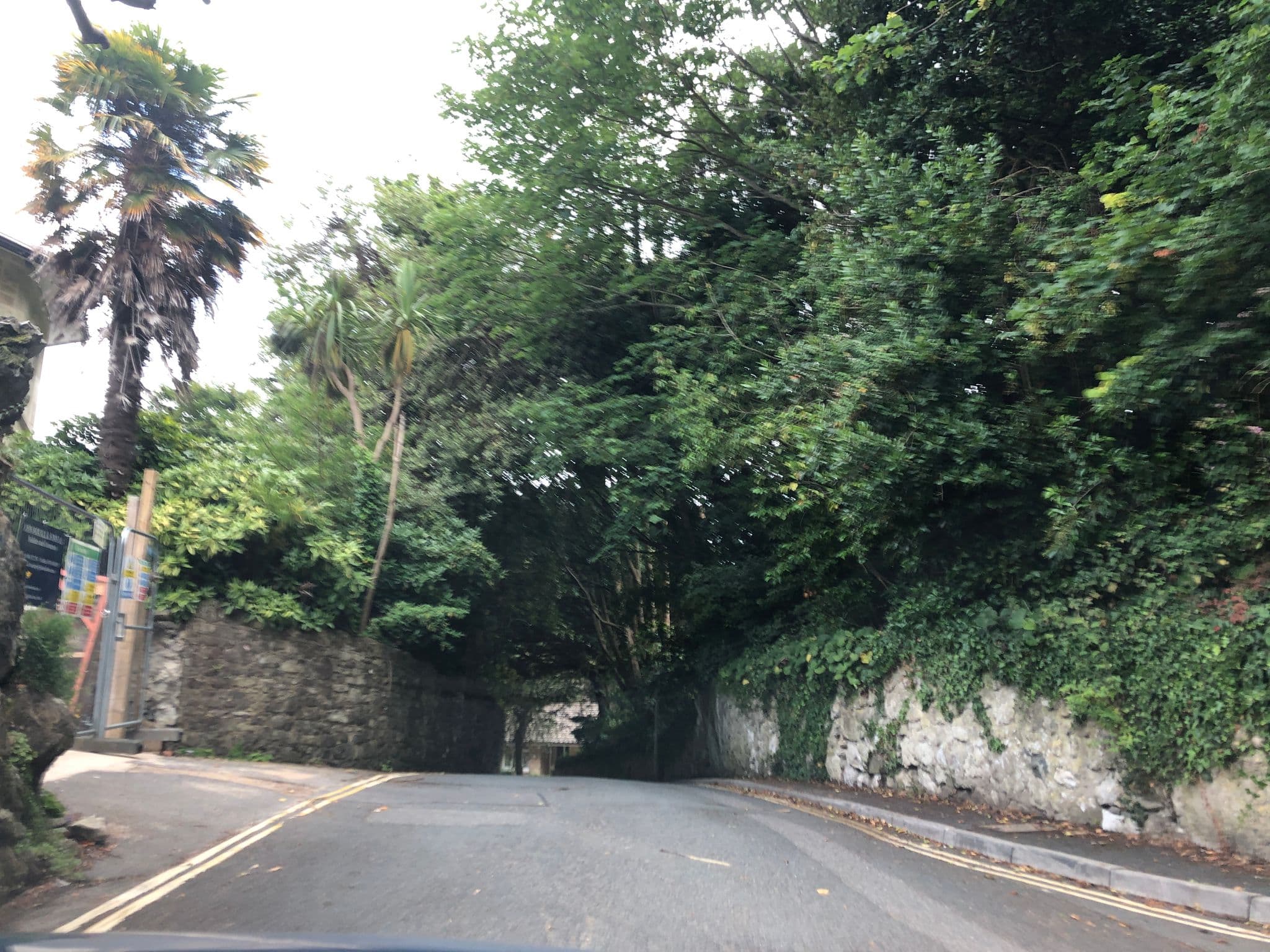 Street view near Lake Hotel, Ventnor — © oferreira (CC BY-SA · Mapillary)