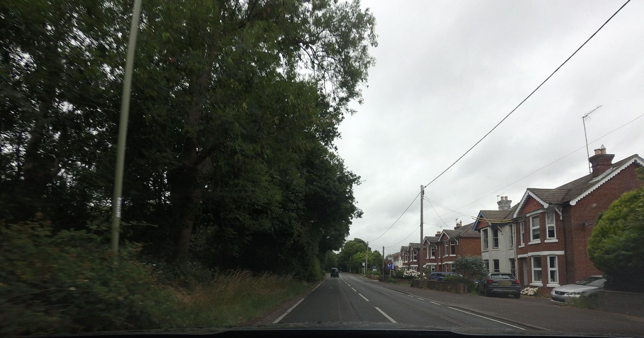 Street view near Invergordon Accommodation, Hamble-le-Rice — © tallguy (CC BY-SA · Mapillary)
