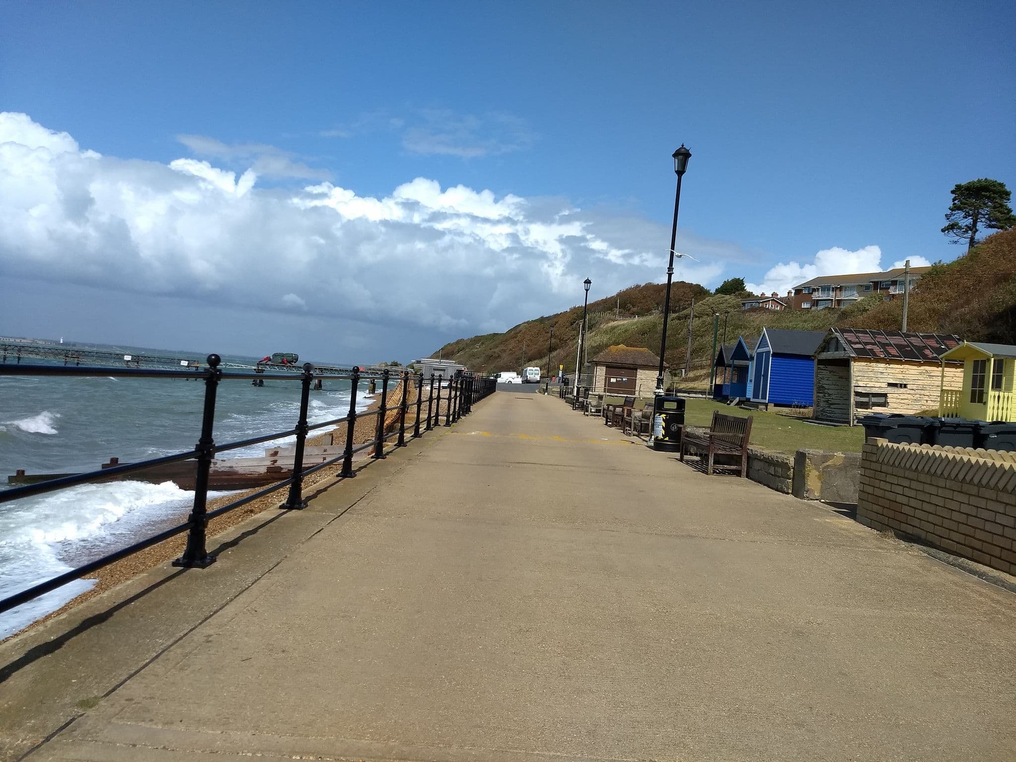 Street view near Garden Apartment, 2 Pilots Point, Totland — © mappernerd (CC BY-SA · Mapillary)