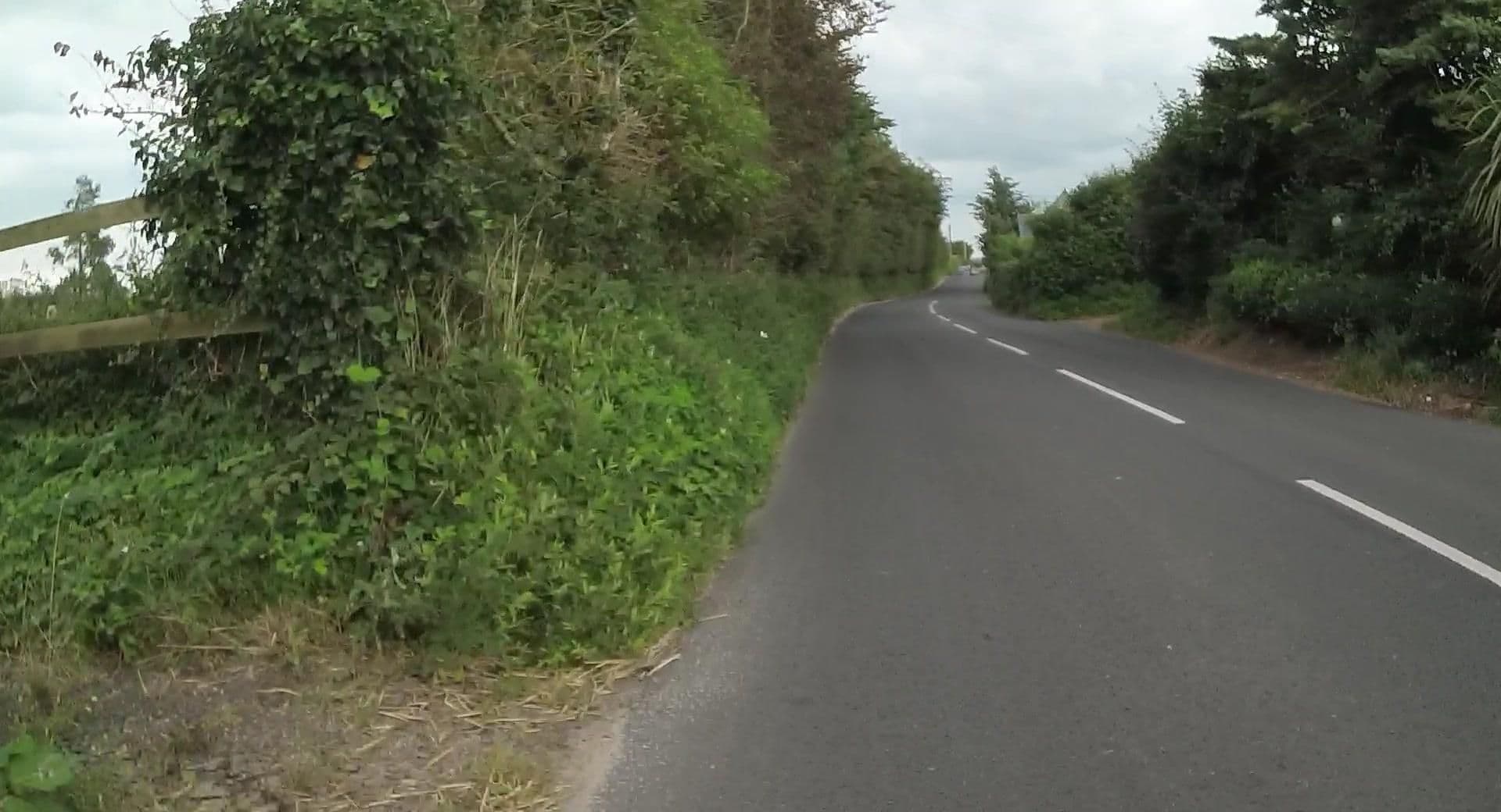 Street view near Rossiters Cottage, Freshwater — © jpennycook (CC BY-SA · Mapillary)